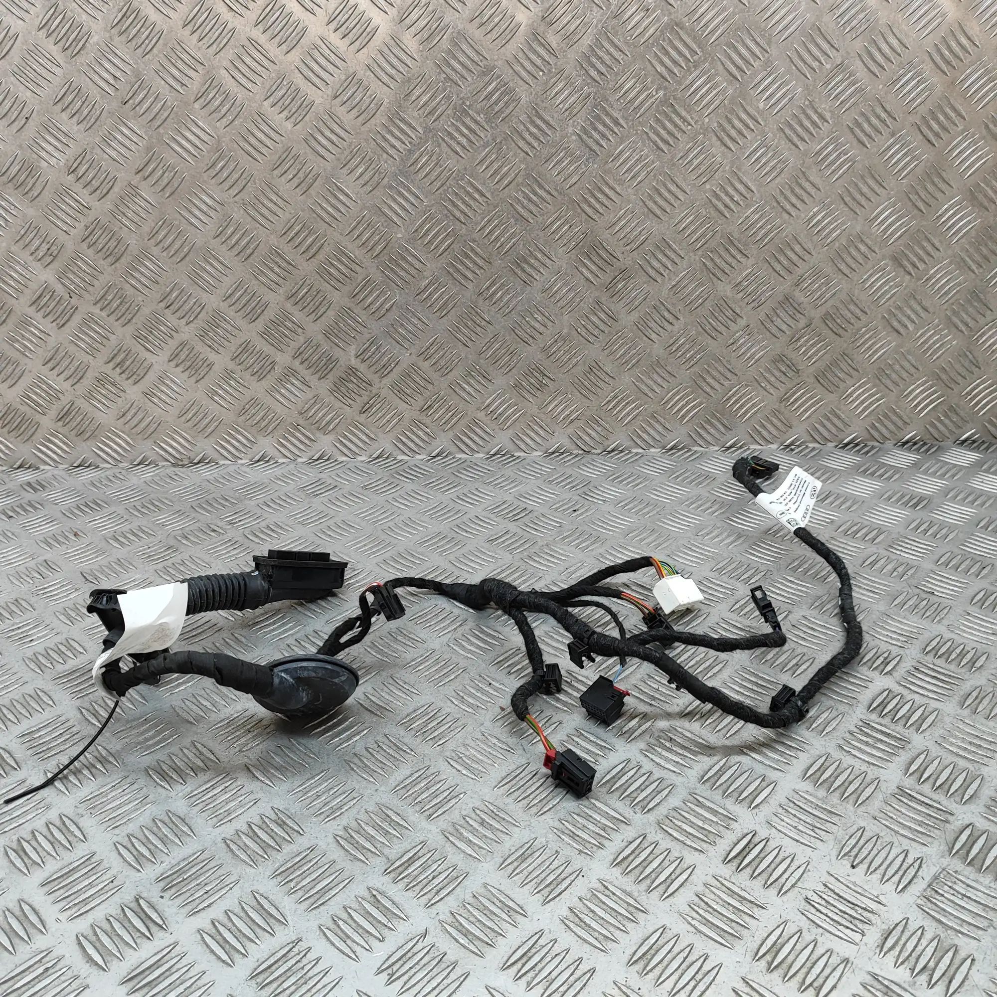 Audi Q4 e-tron Door wiring — rear right Door wiring — rear right — AUDI Q4 (SUV F4B) (2...