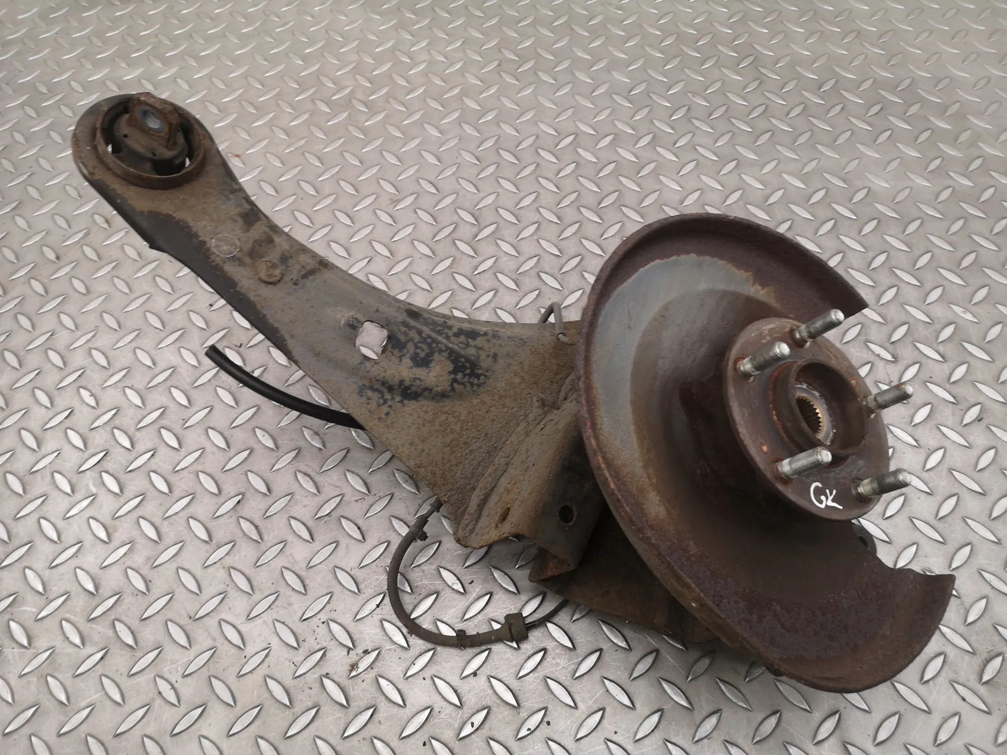 Mitsubishi Outlander Rear Left Wheel Hub Spindle Rear Left Wheel Hub Spindle — MITSUBISHI OUTLAN...