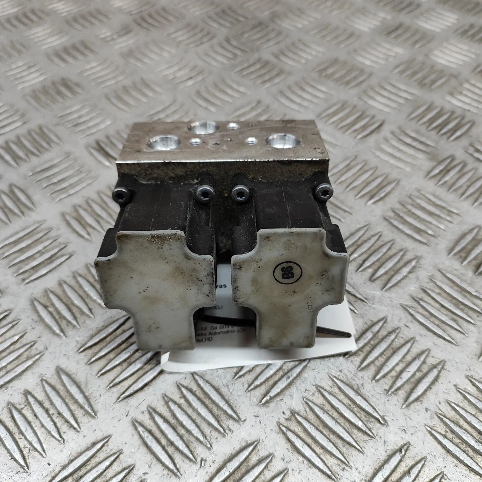 Audi Q4 e-tron Air-conditioning expansion valve Air-conditioning expansion valve — AUDI Q4 (SUV...