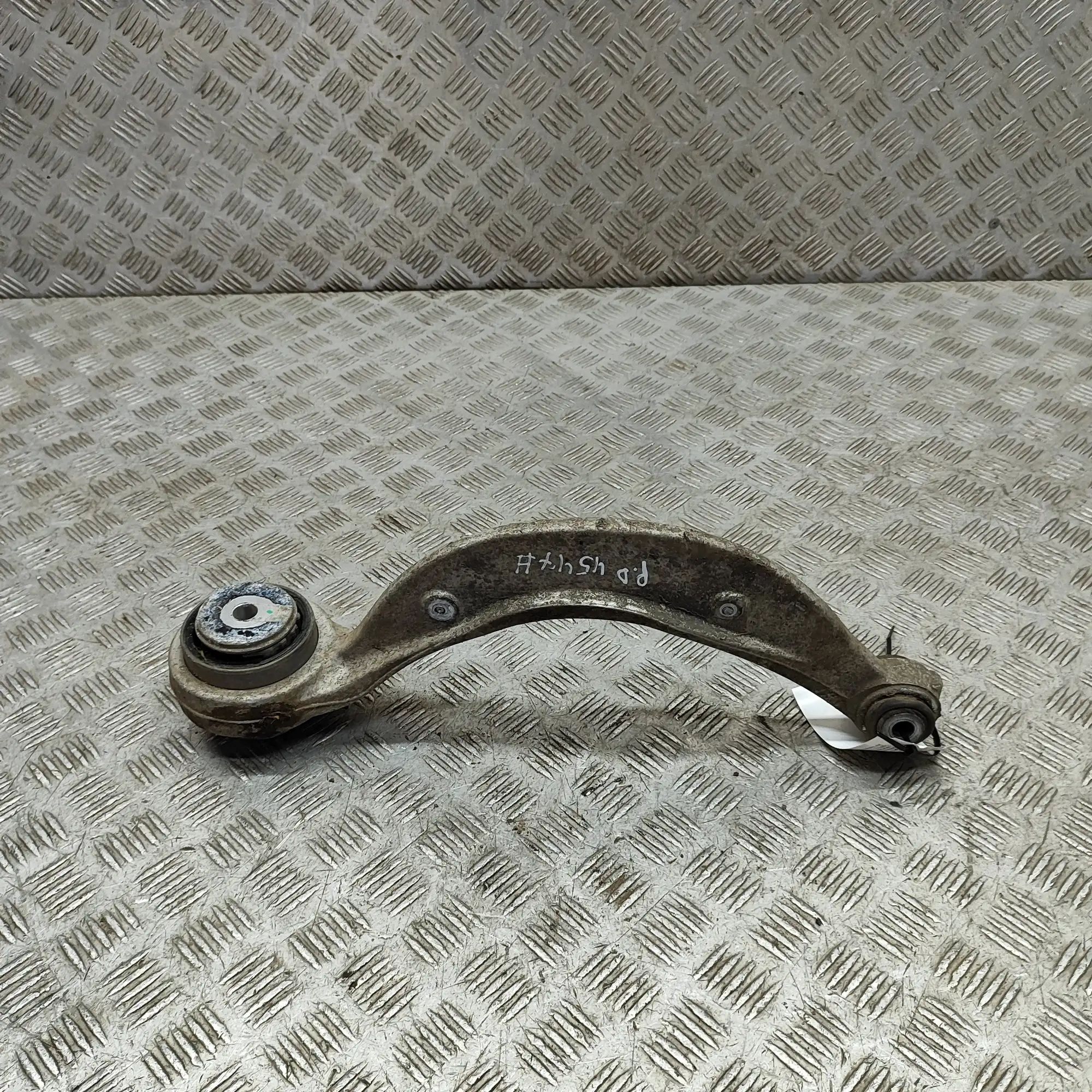 Jaguar XE Front Right Curved Control Arm Front Right Curved Control Arm — JAGUAR XE (X76...