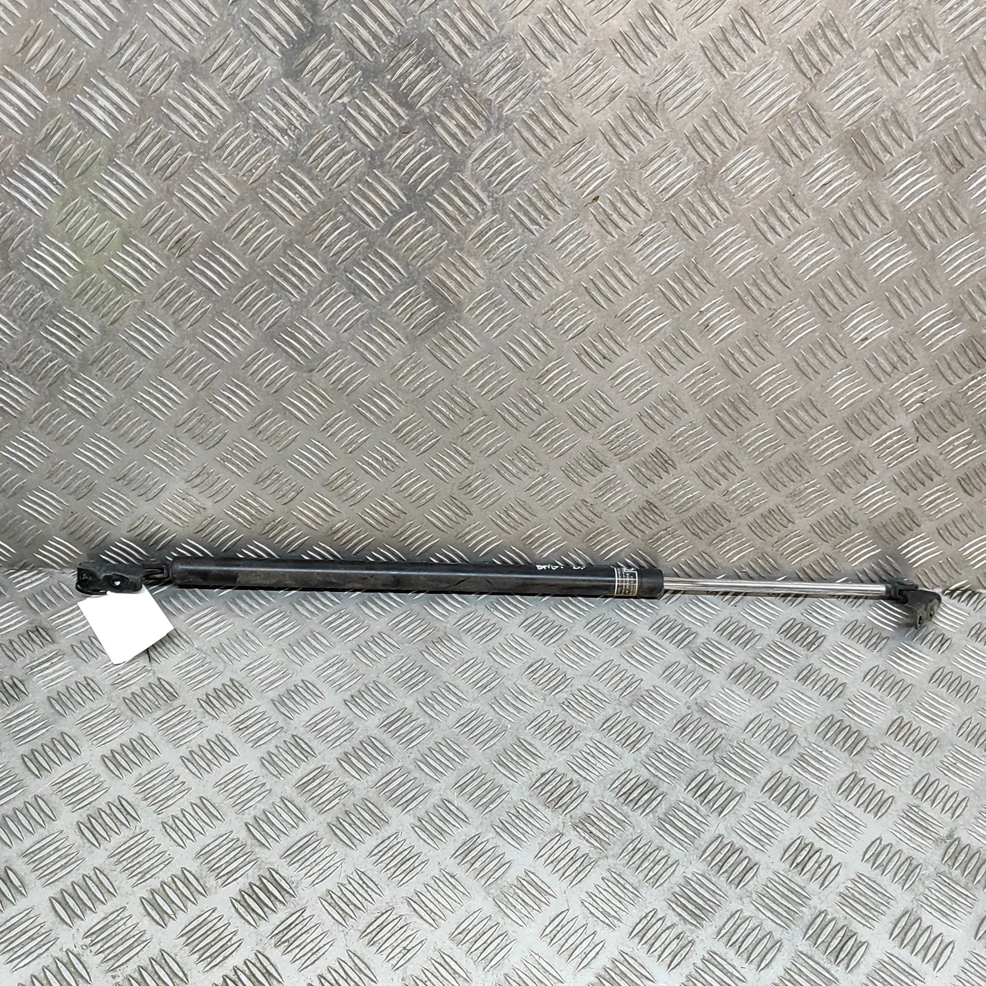 Toyota Hiace (H100) Right Side Tailgate Gas Strut Right Side Tailgate Gas Strut — TOYOTA HIACE (I...