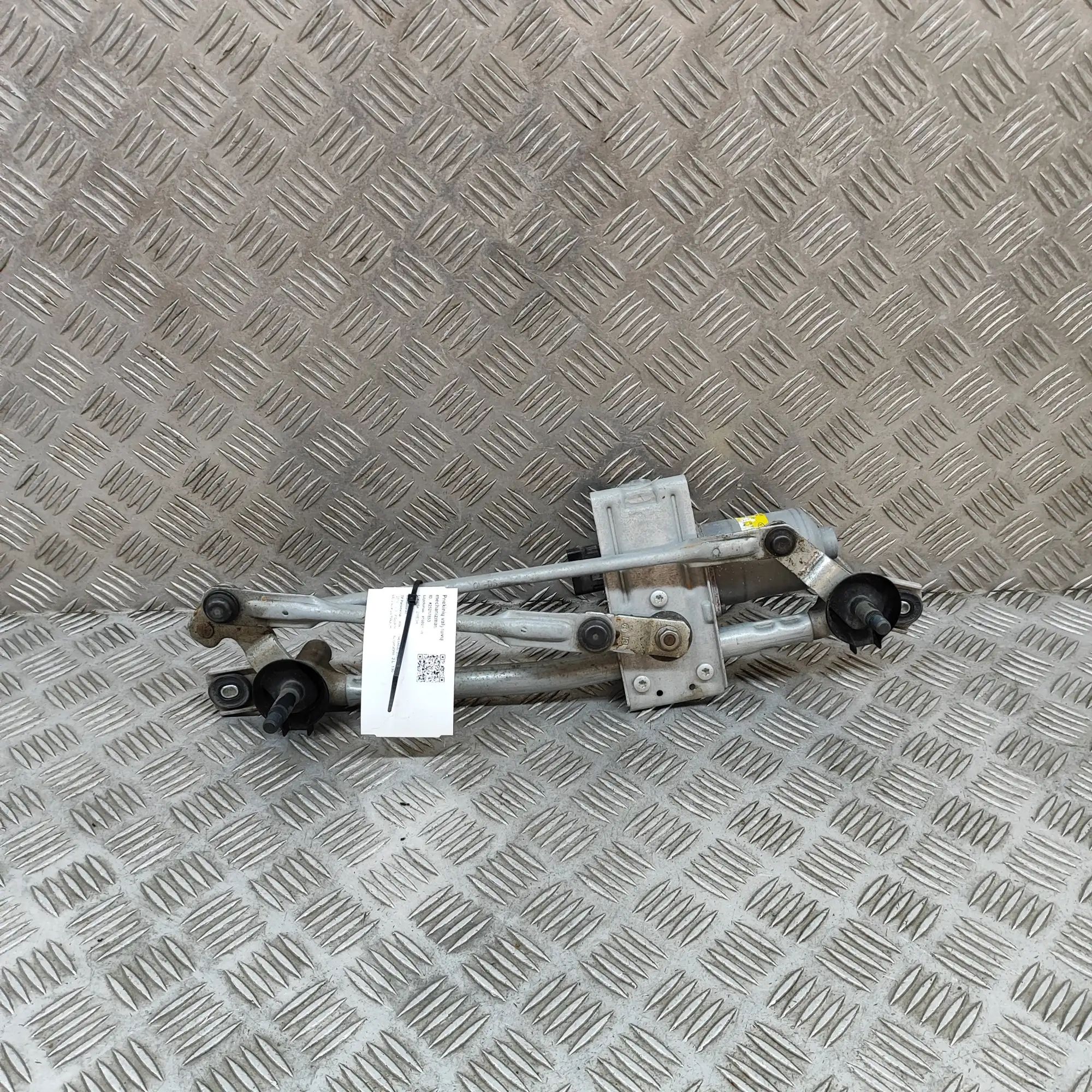 Kia Sportage Front Windshield Wiper Mechanism Front Windshield Wiper Mechanism — KIA SPORTAGE...