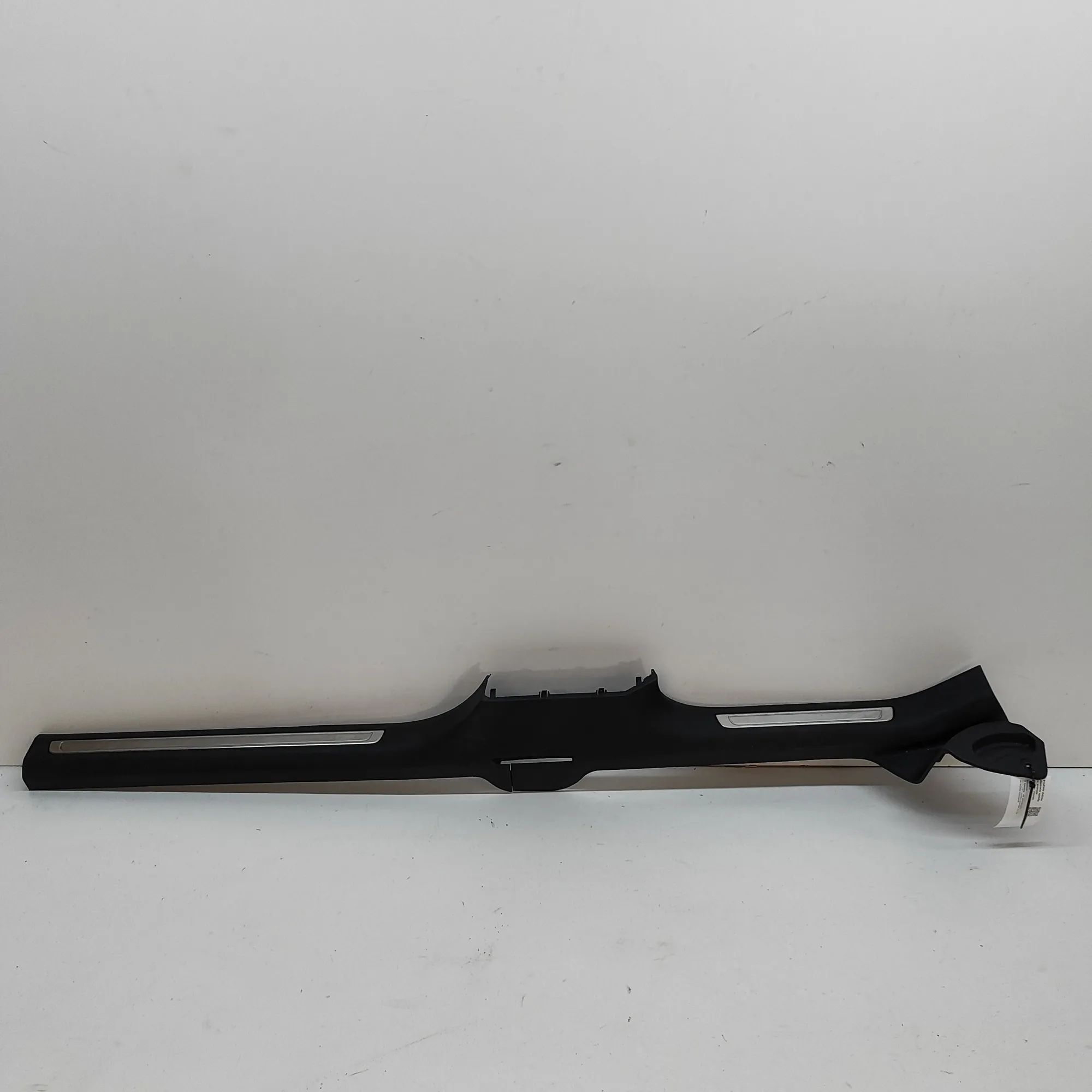 Volkswagen Arteon Interior sill trim — front right Interior sill trim — front right — VW ARTEON (3...