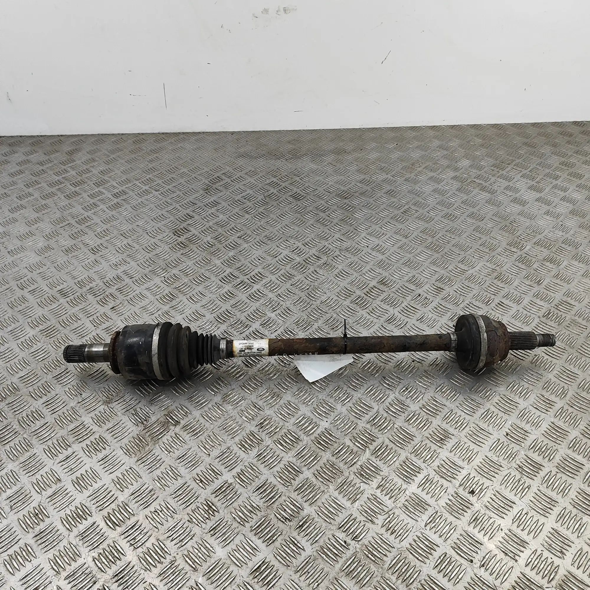 Land Rover Range Rover Sport (L494) Rear Right Driveshaft Rear Right Driveshaft — LAND ROVER RANGE ROVER ...
