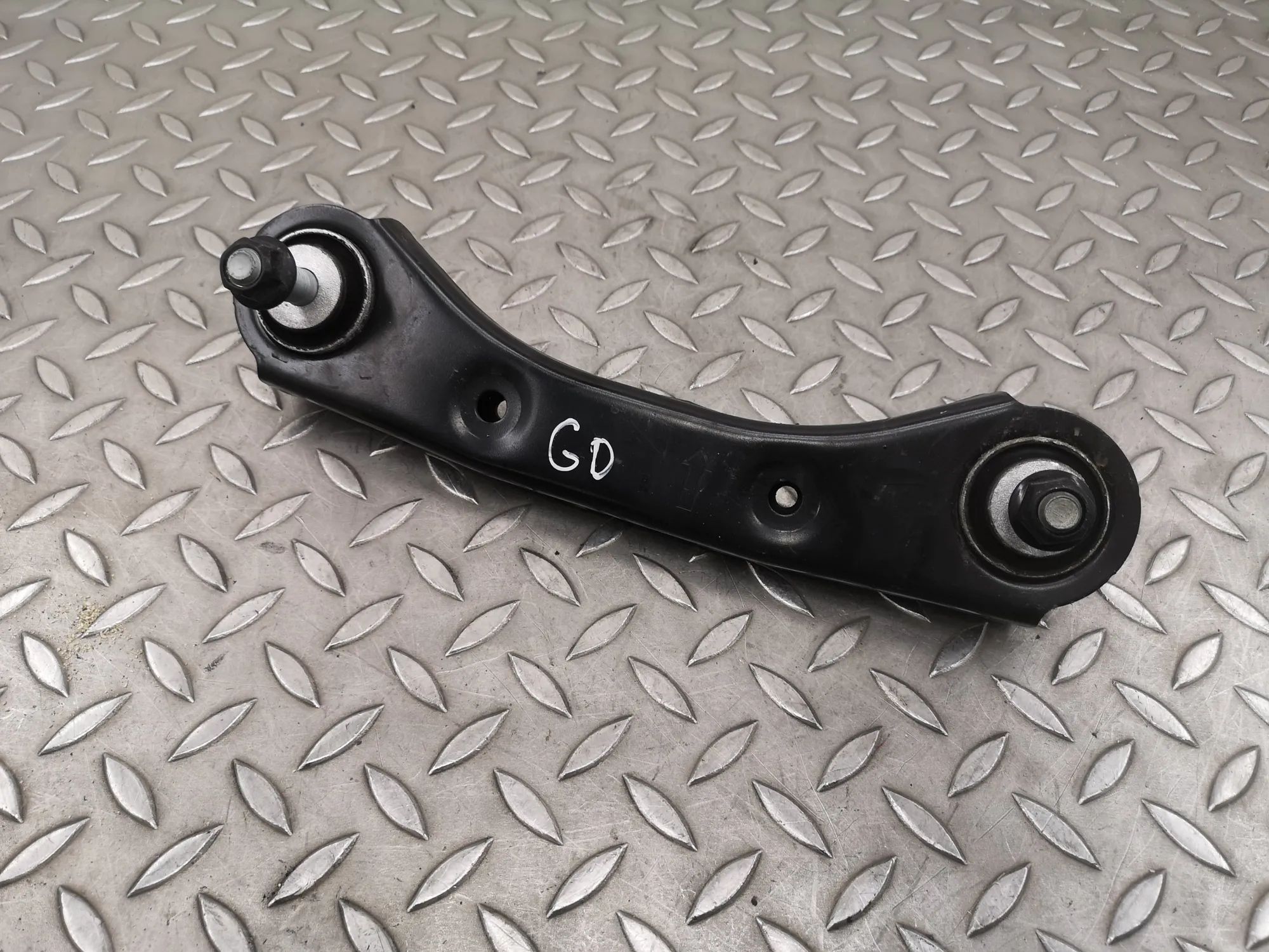 Kia EV6 Control arm — rear right Control arm — rear right — KIA EV6 (CV) (2021-....