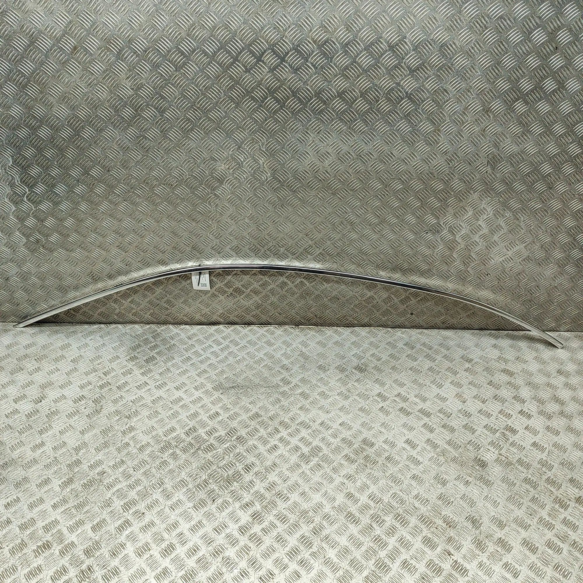 Maserati Ghibli Left Side Roof Strip Trim Left Side Roof Strip Trim — MASERATI GHIBLI (M1...