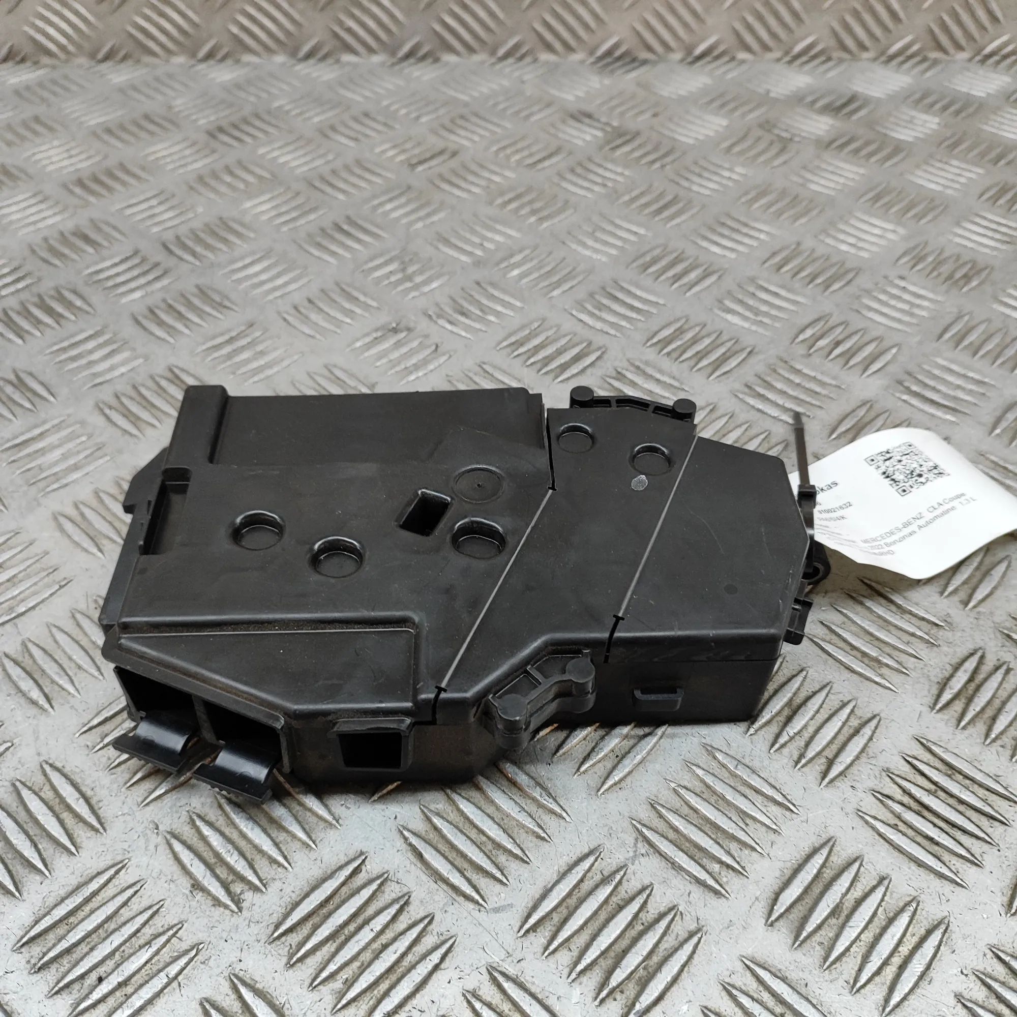 Mercedes-Benz CLA (C118) Fuse Box Module Fuse Box Module — MERCEDES BENZ CLA (Coupe C118...