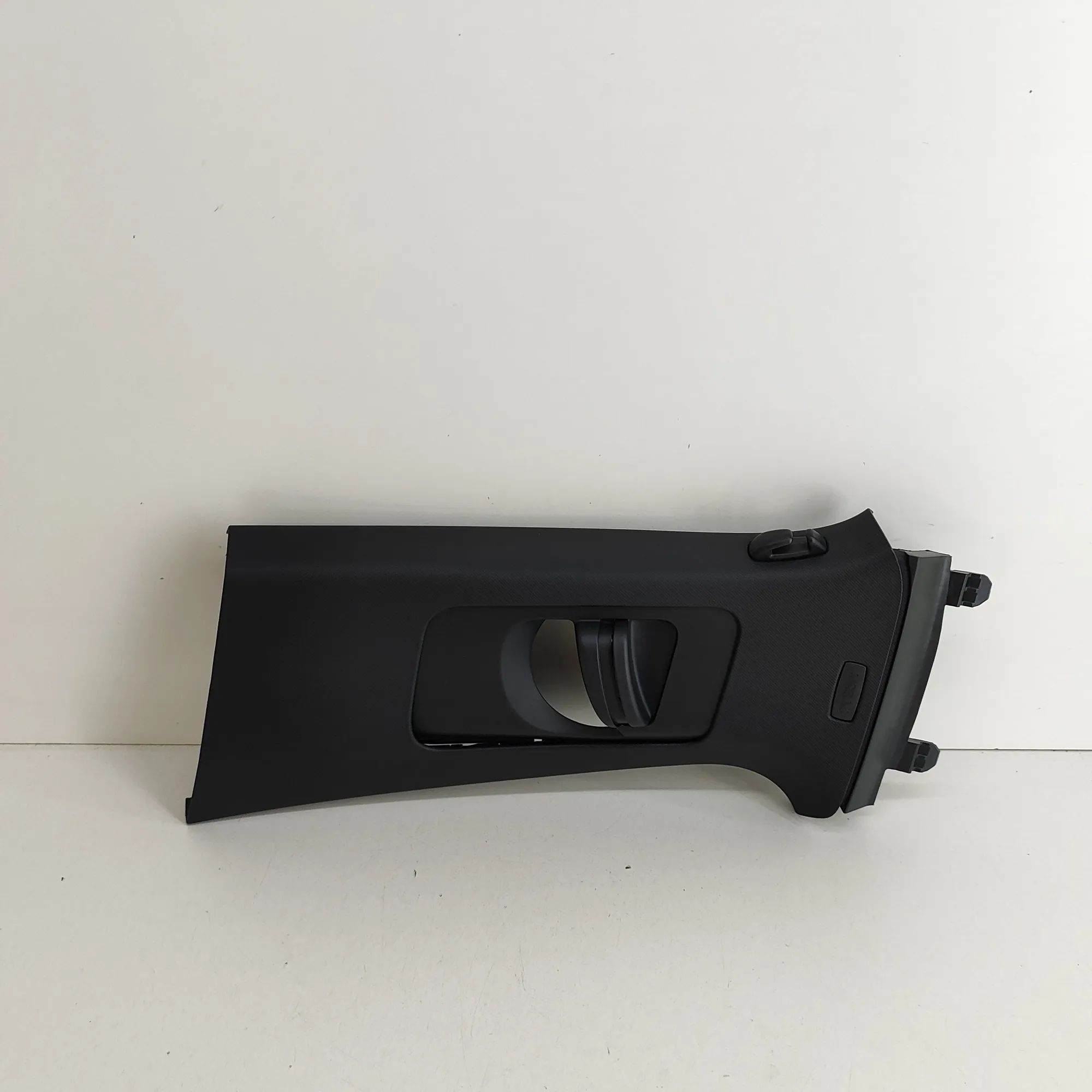 Volkswagen Polo B-pillar trim — left B-pillar trim — left — VW POLO (AW1, BZ1, AE1) ...