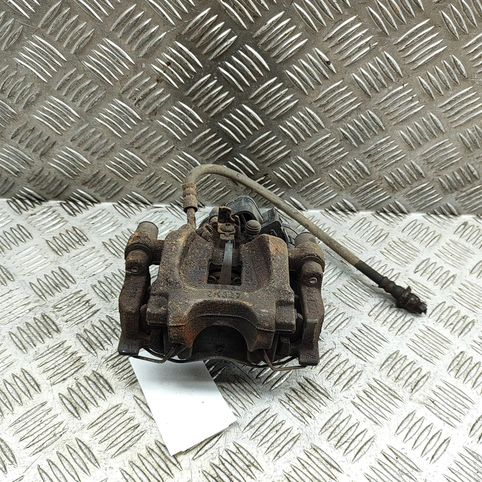 Jaguar XE Brake caliper — rear right Brake caliper — rear right — JAGUAR XE (X760) (...