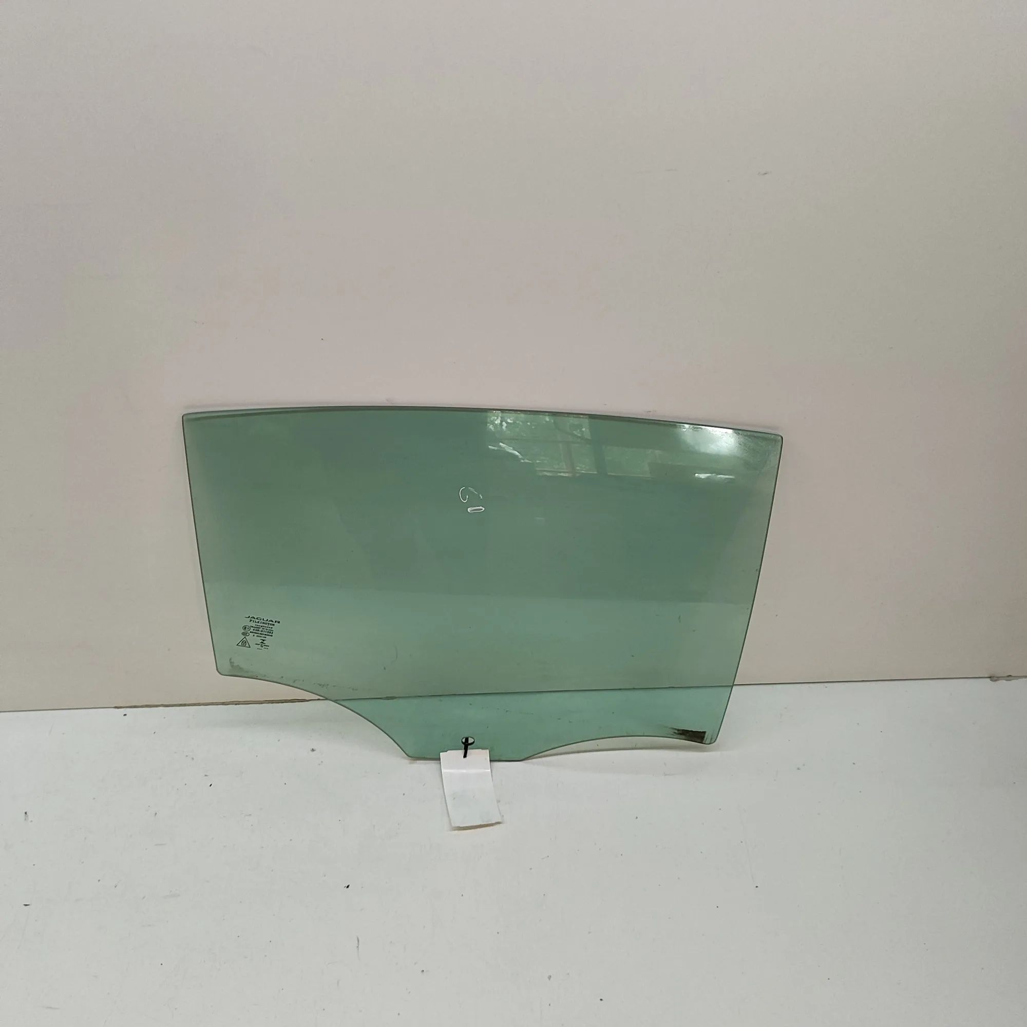 Jaguar XE Right rear door window Right rear door window — JAGUAR XE (X760) (2015...