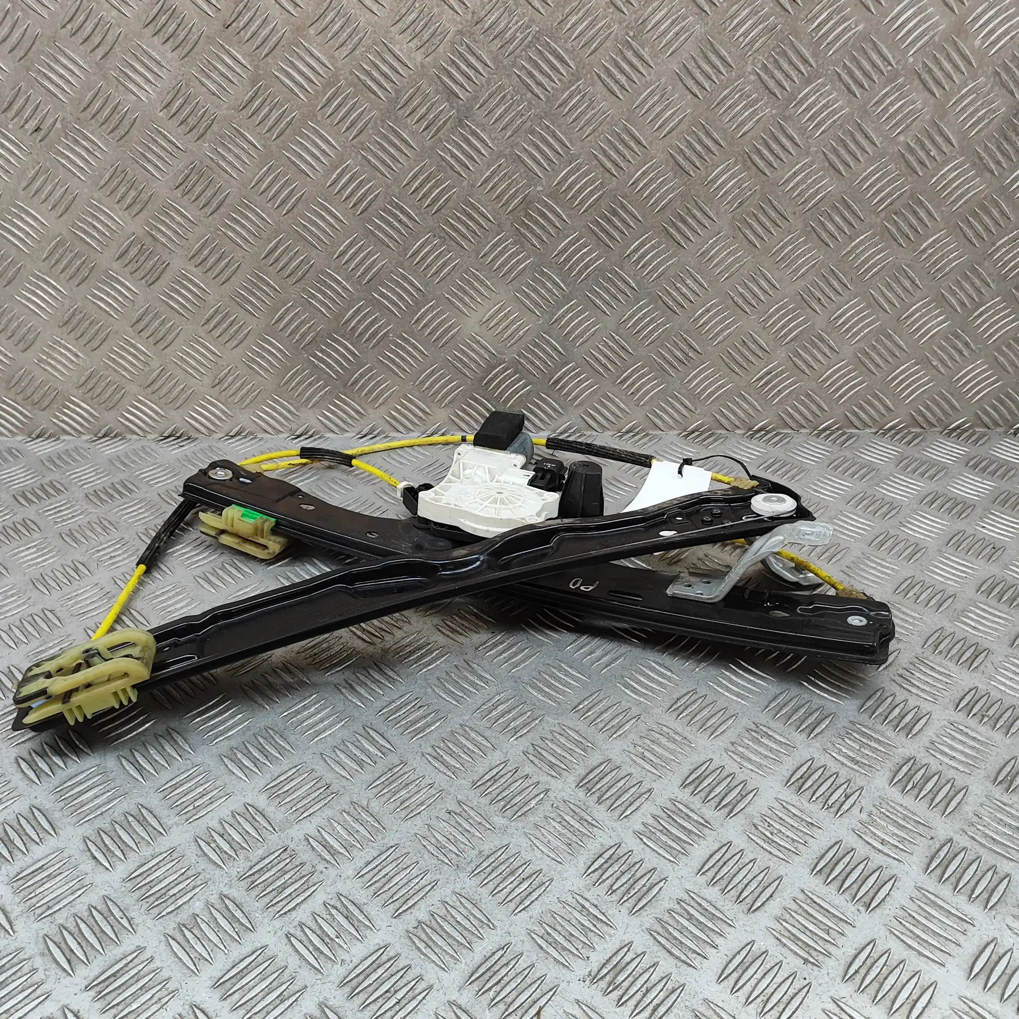 Land Rover Range Rover Velar Front Right Door Window Regulator Front Right Door Window Regulator — LAND ROVER ...