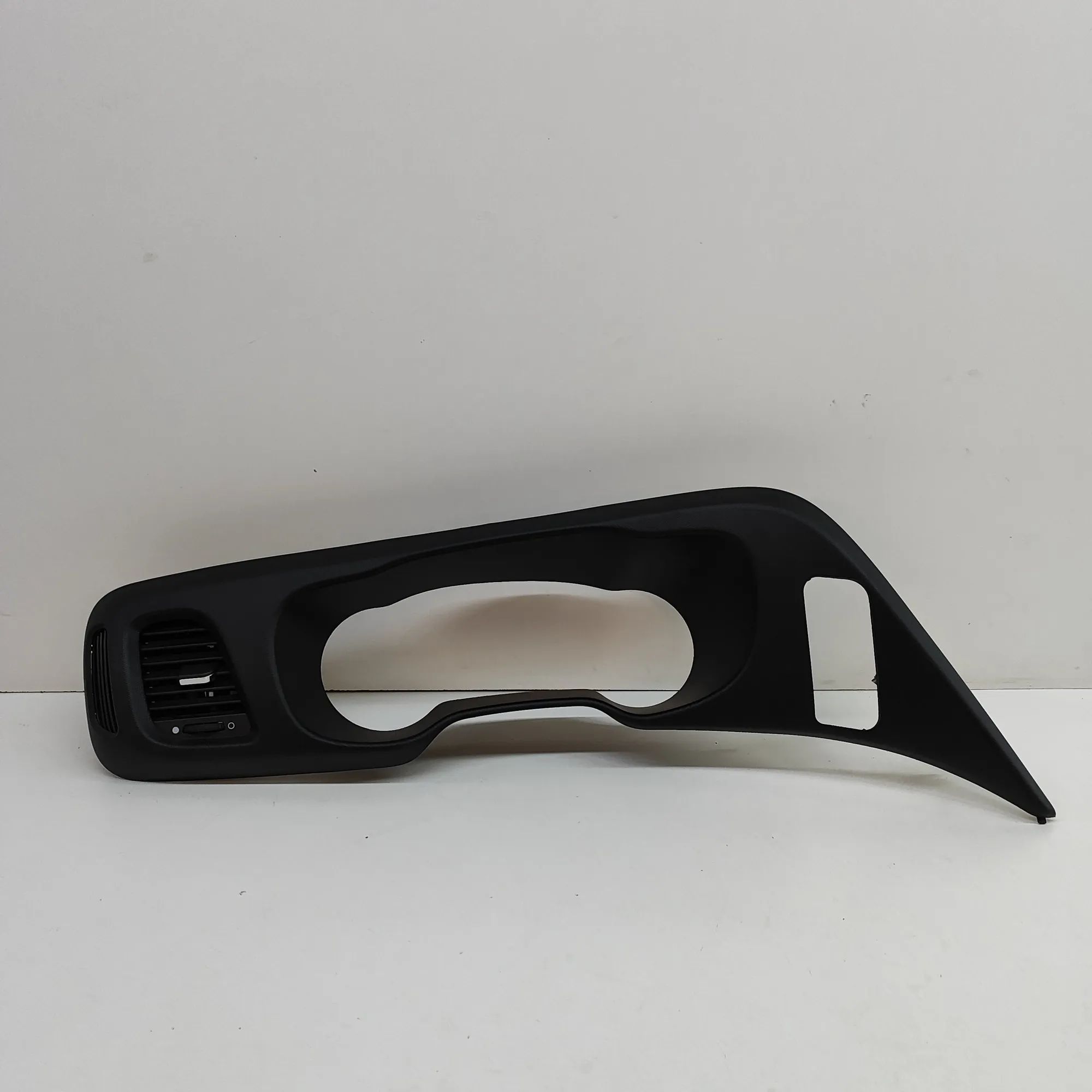 Iveco Daily Instrument Cluster Trim Instrument Cluster Trim — IVECO DAILY (VI Van/E...