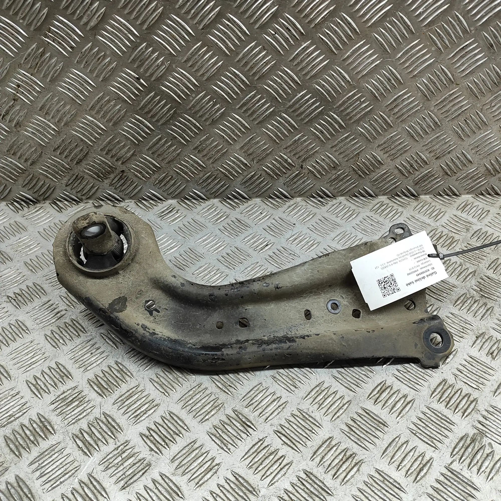 Toyota RAV4 (XA50) Rear Right Control Arm Rear Right Control Arm — TOYOTA RAV (4 V XA50) ...