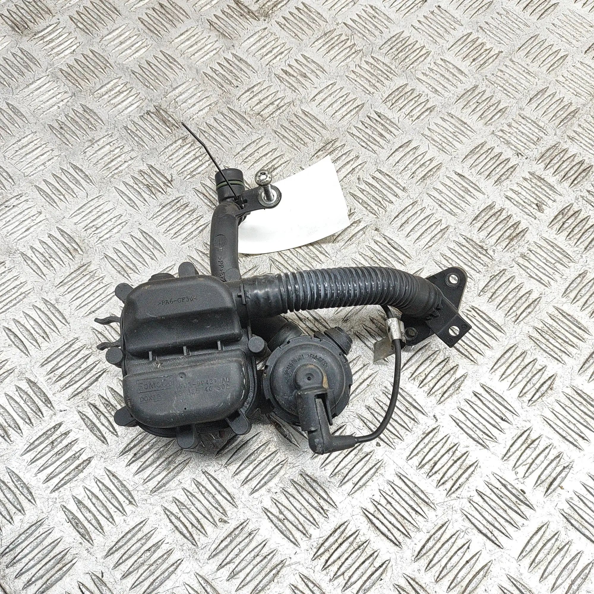 Jaguar XK Vacuum reservoir Vacuum reservoir — JAGUAR XK (Coupe X150) (2006...