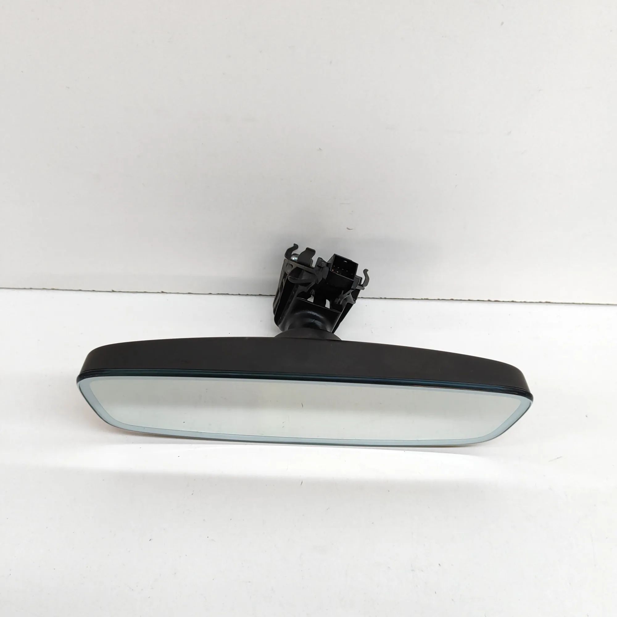 Audi Q4 e-tron Interior Rear View Mirror Interior Rear View Mirror — AUDI Q4 (Sportback ...
