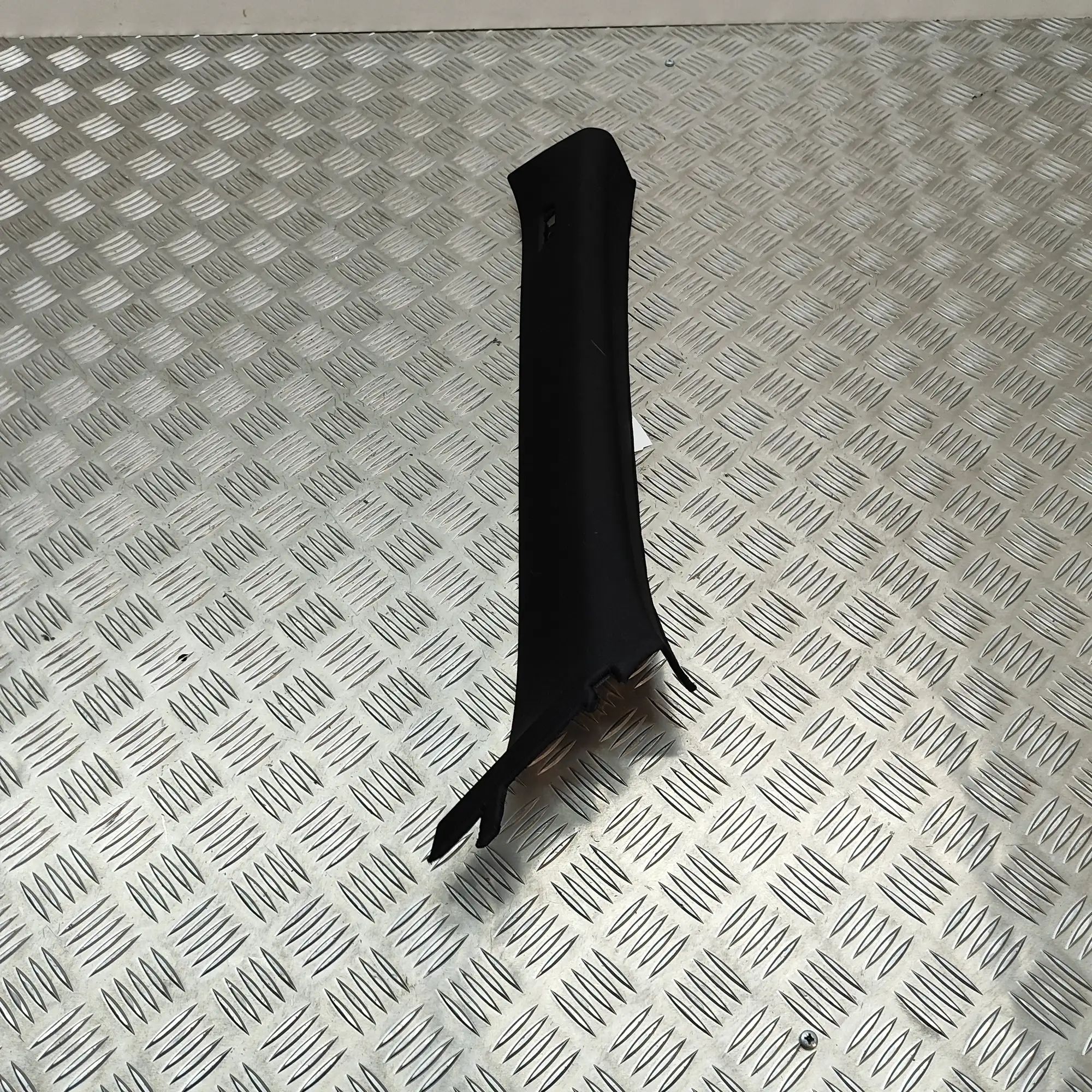 BMW 2 (F22 / F23) Front Right A Pillar Trim Front Right A Pillar Trim — BMW 2 SERIES (Gran ...