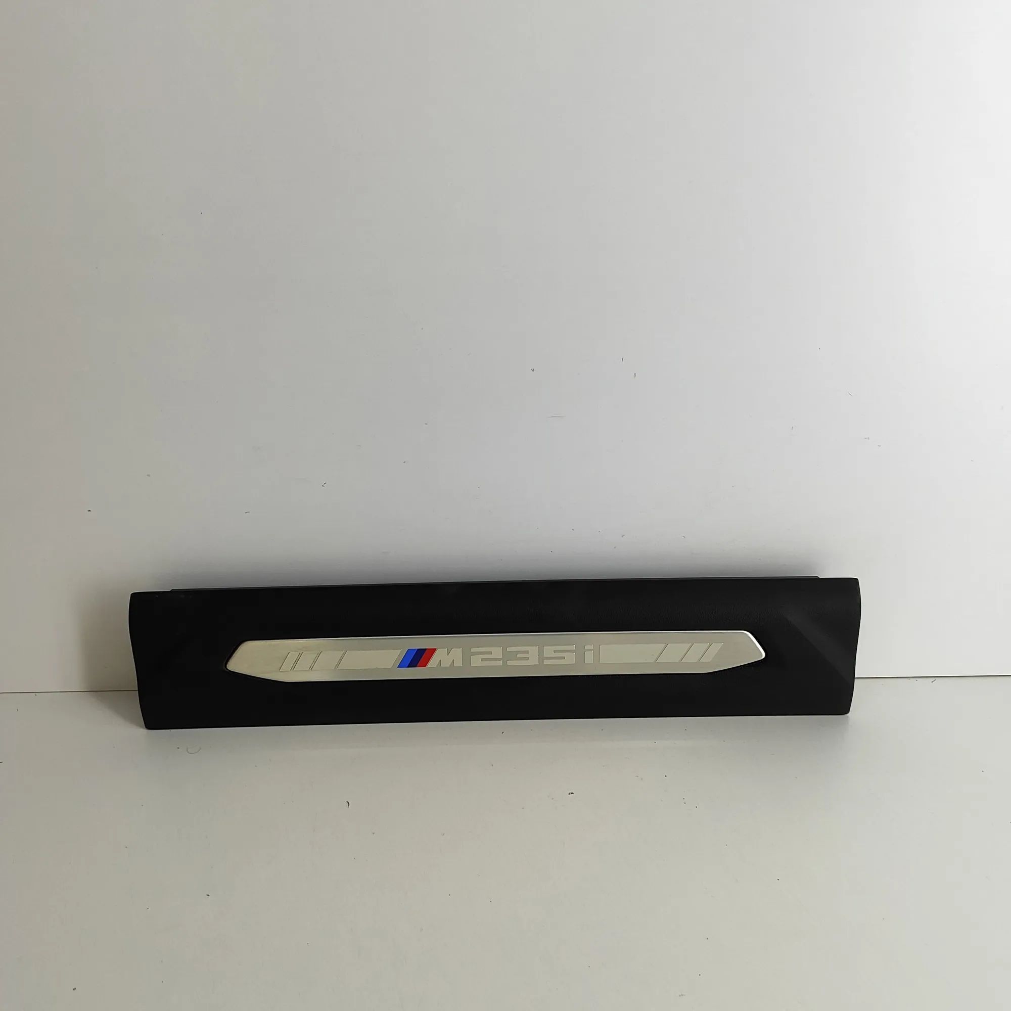 BMW 2 (F44) Sill trim — front left Sill trim — front left — BMW 2 SERIES (Gran Cou...