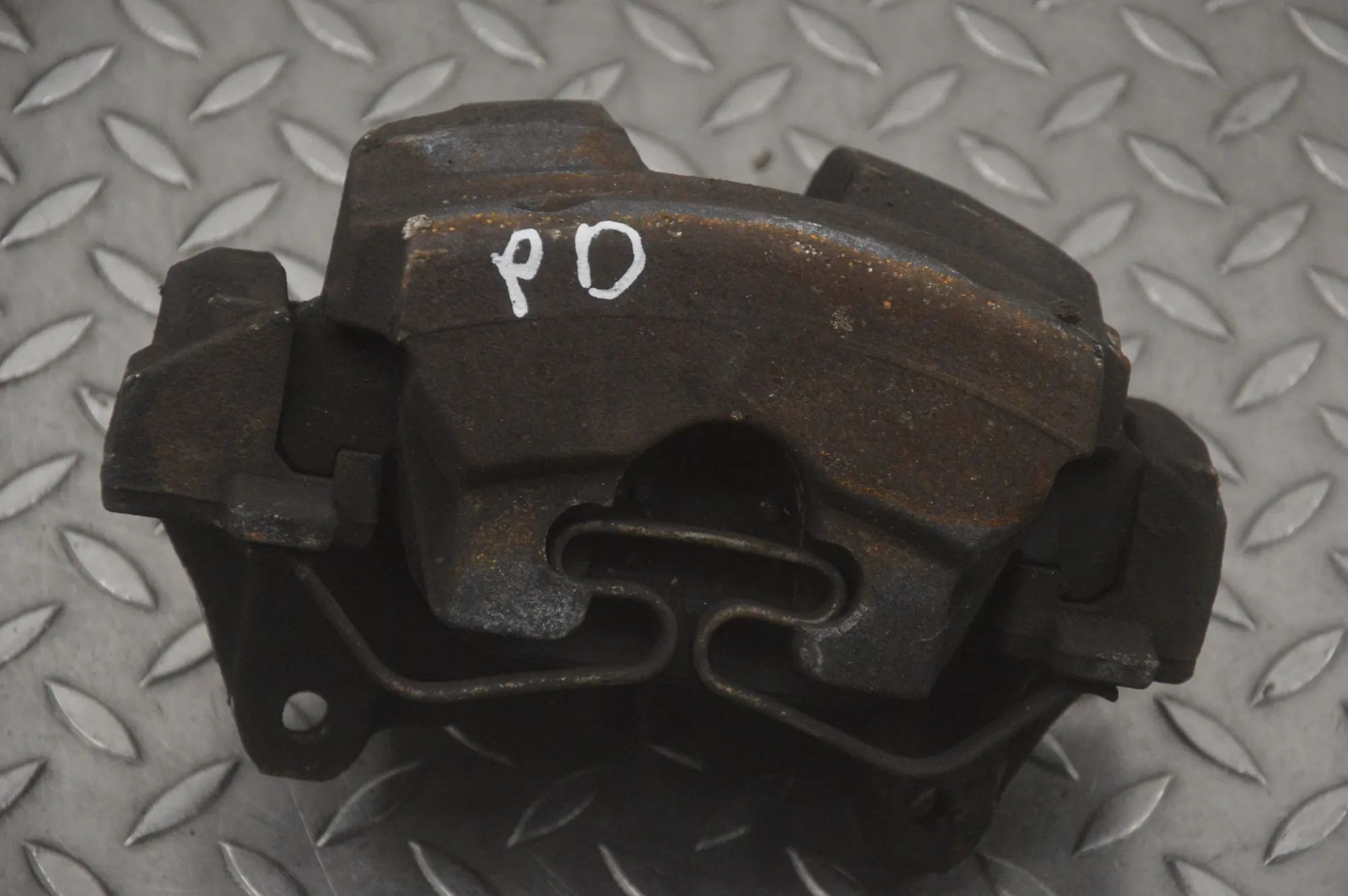 Volvo XC90 Brake caliper — front right Brake caliper — front right — VOLVO XC90 (II) (...