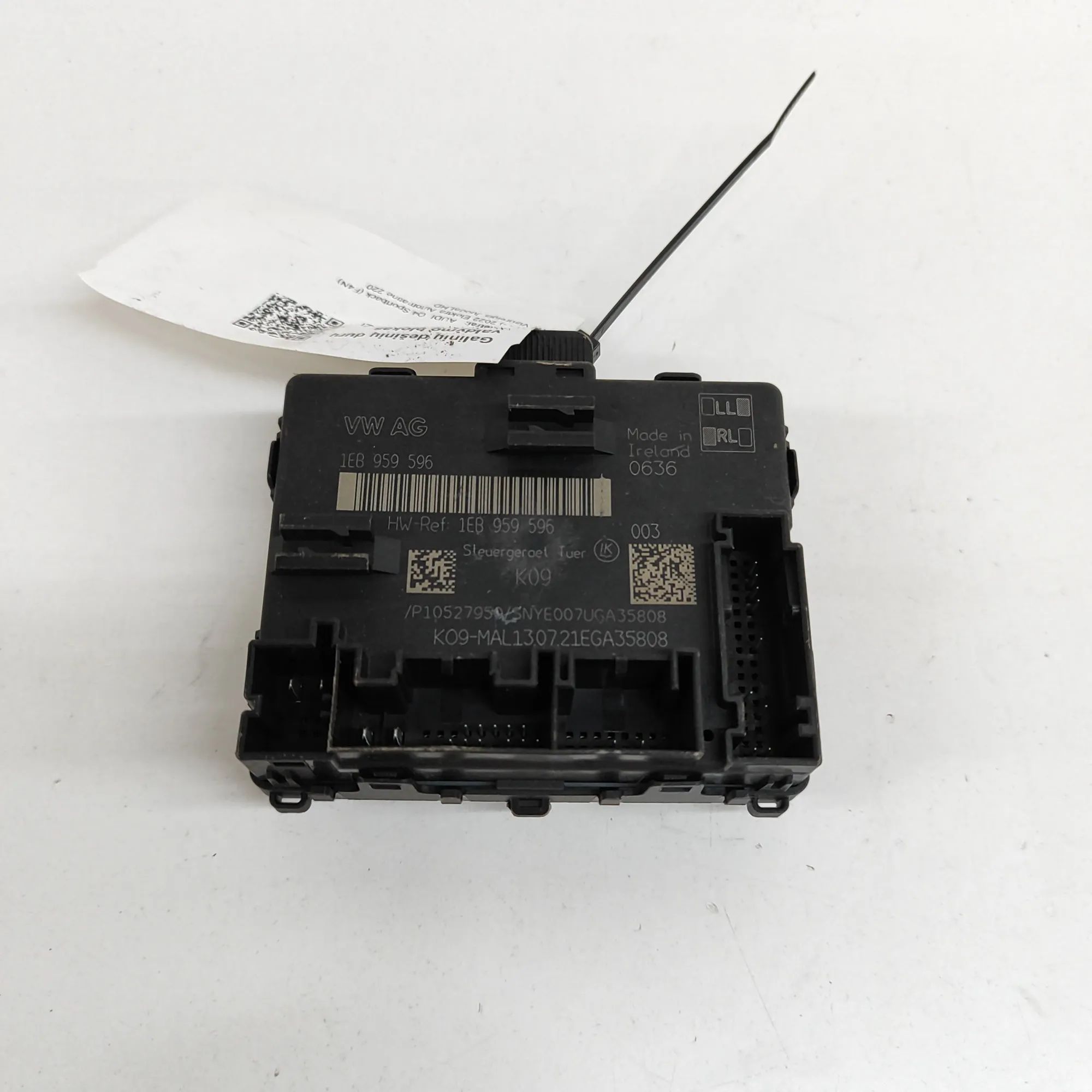 Audi Q4 e-tron Door control unit — rear right Door control unit — rear right — AUDI Q4 (Sport...