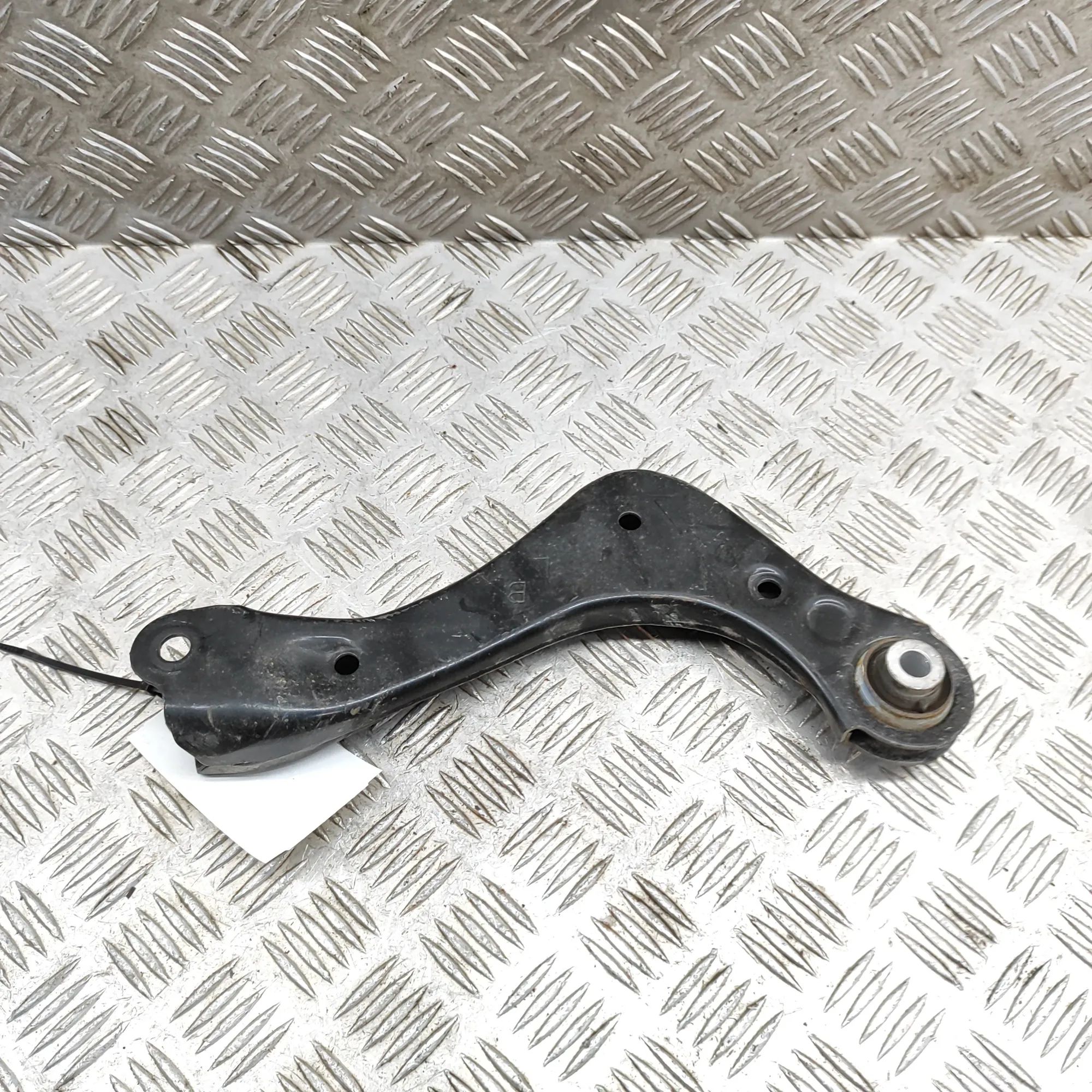 Toyota RAV4 (XA50) Rear Left Control Arm Rear Left Control Arm — TOYOTA RAV (4 V XA50) (...