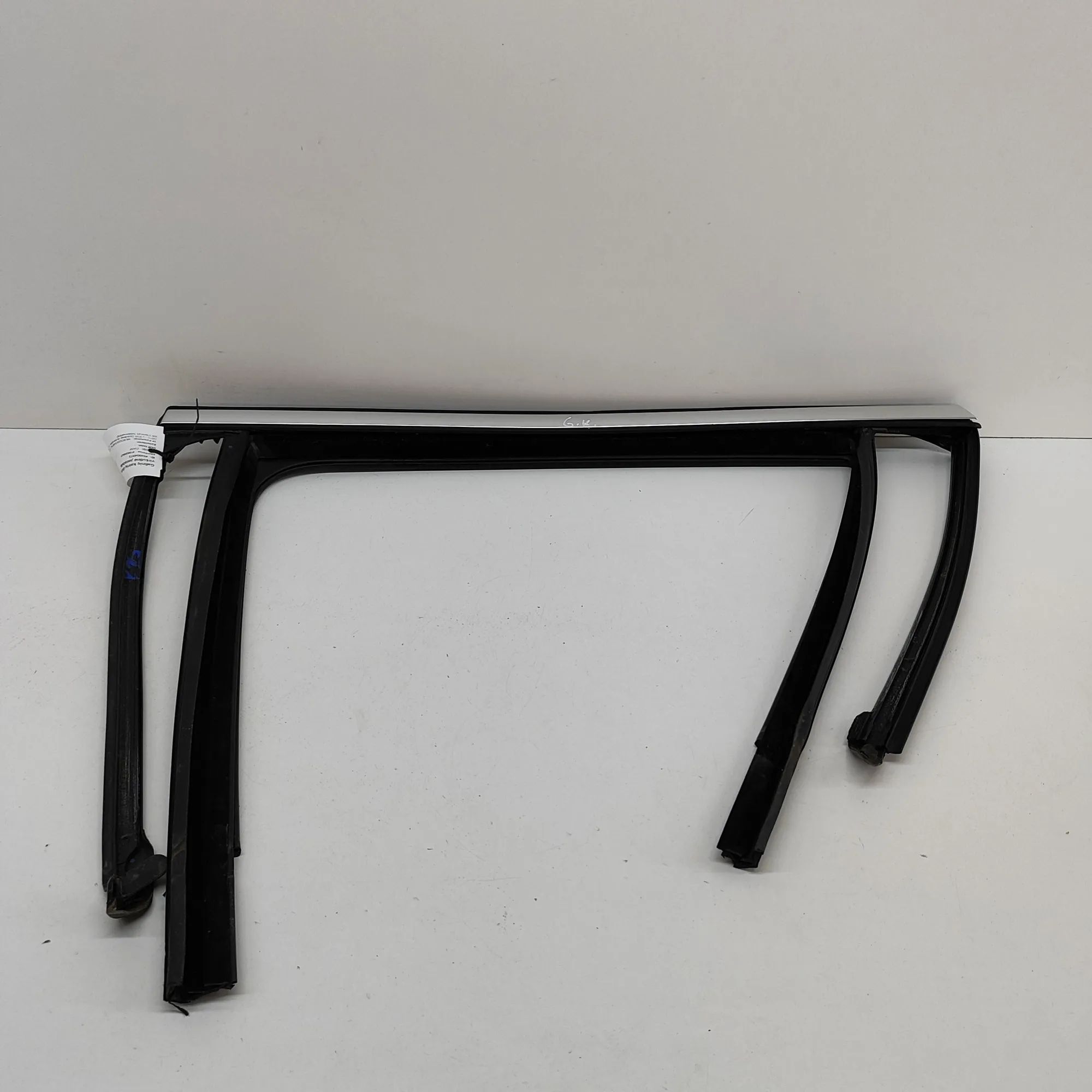 Mercedes-Benz GLC (X253) Upper door trim strip — rear left