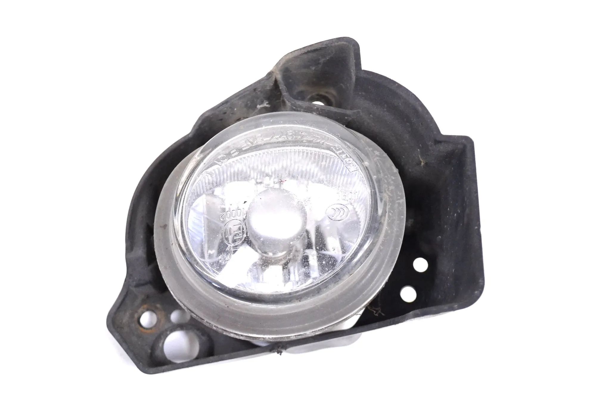 Mazda 3 (BM / BN) Front Right Fog Light Front Right Fog Light — MAZDA 3 (Sedan BM) (201...