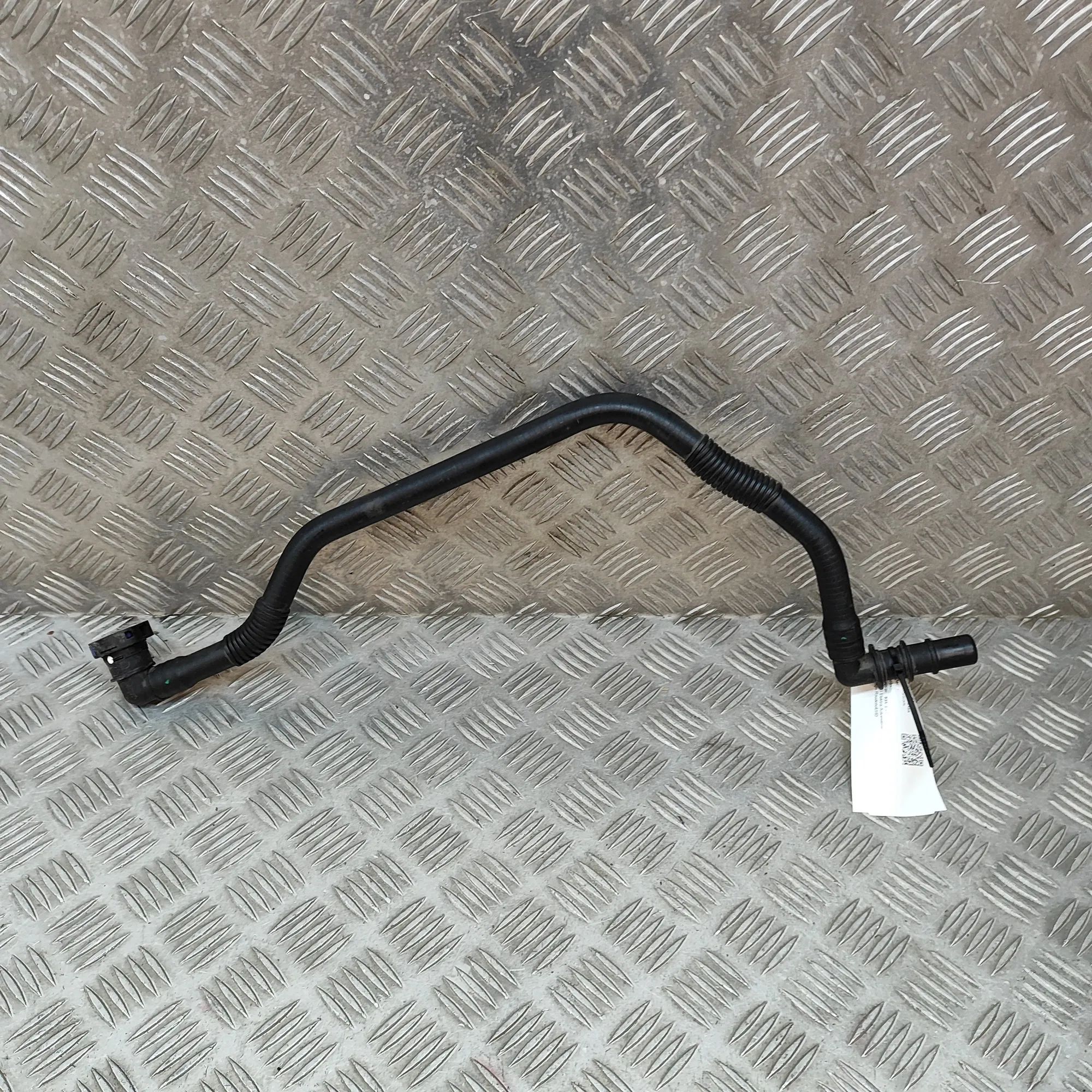 Kia EV6 Jäähdytysnesteletku Coolant hose — KIA EV6 (CV) (2021-...) — 25450-...
