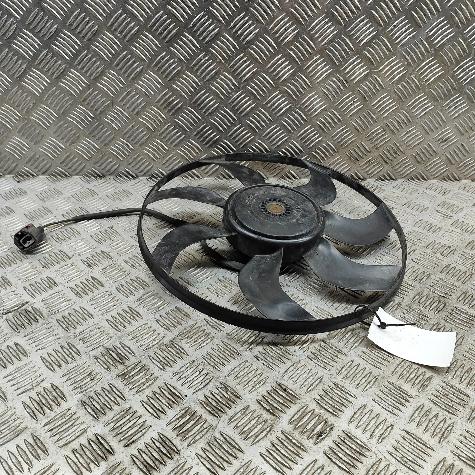 Mercedes-Benz CLA (C117) Engine Cooling Fan Engine Cooling Fan — MERCEDES BENZ CLA (Coupe C...