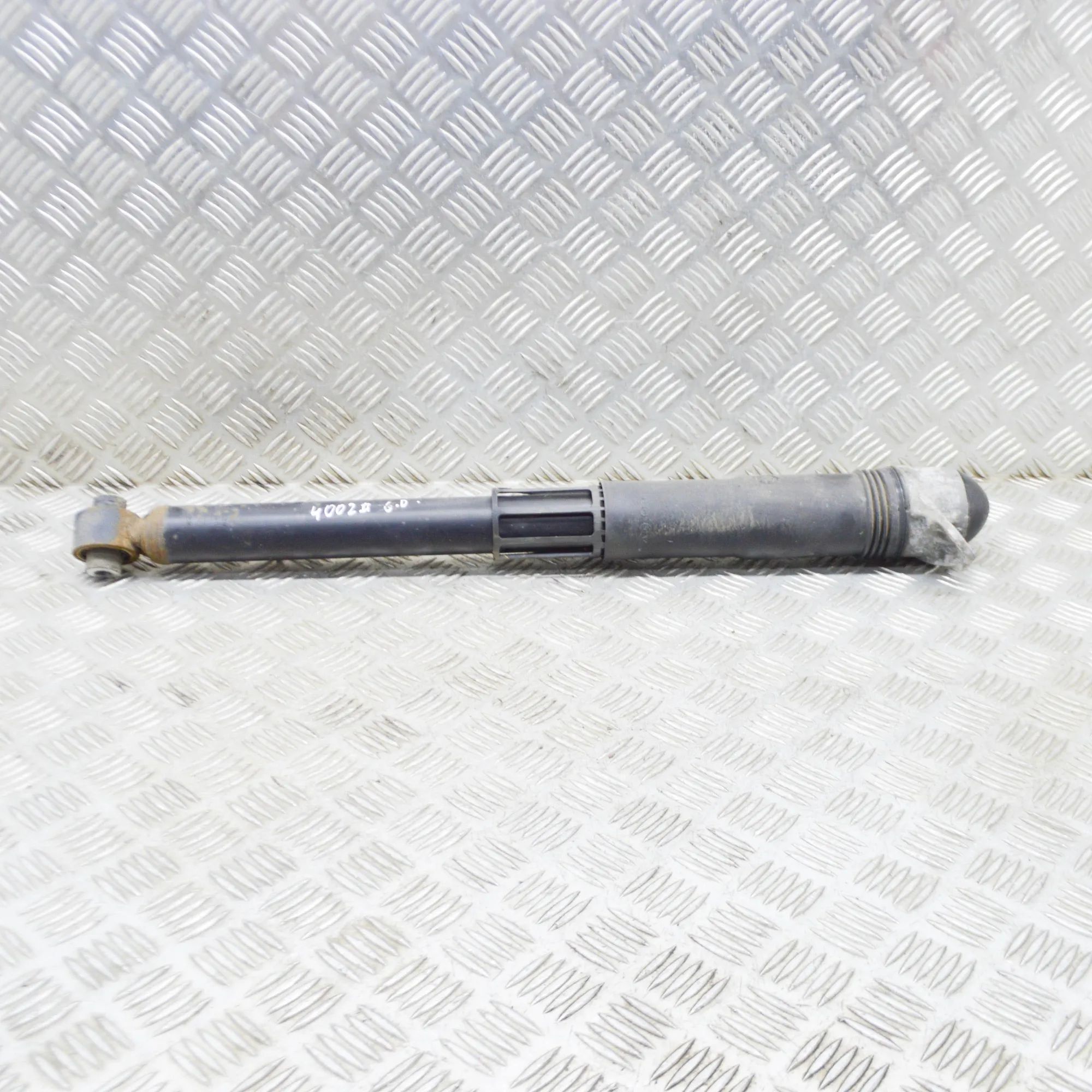 Volkswagen Tiguan Shock absorber — rear right Shock absorber — rear right — VW TIGUAN (AD1) (...