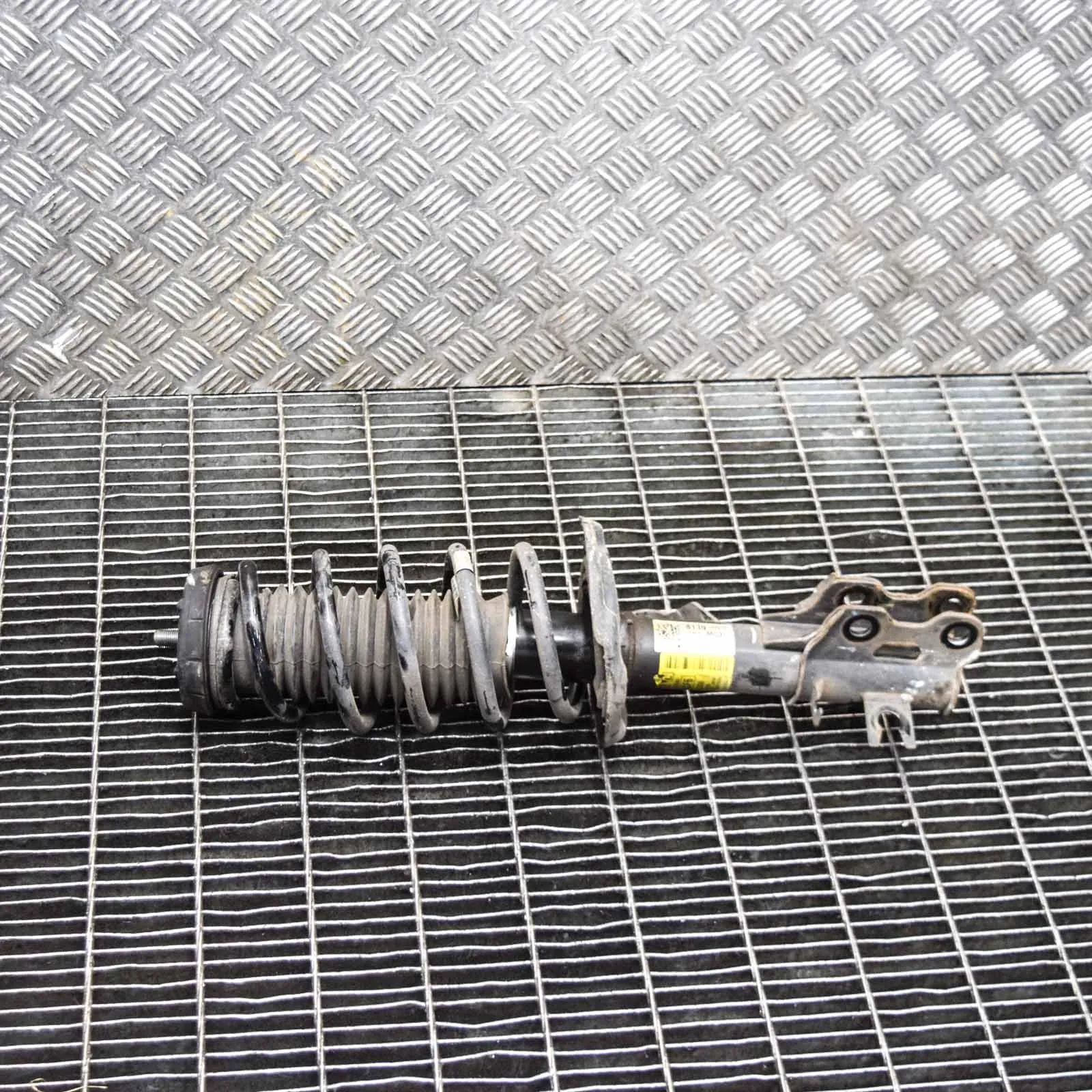 Opel Mokka (A) Shock absorber — front left