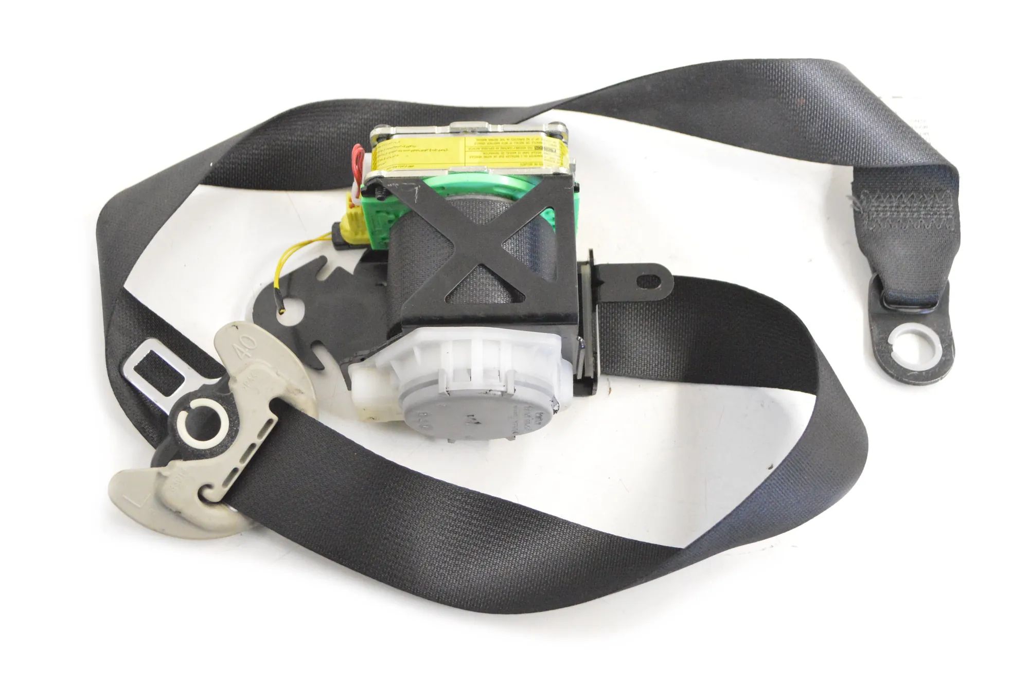 Toyota Auris Front Left Seatbelt Front Left Seatbelt — TOYOTA AURIS (_E15_) (200...