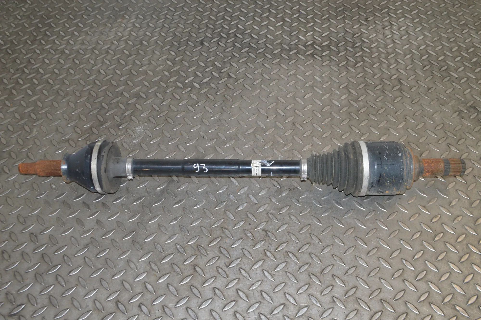 Maserati Levante Rear Left Driveshaft Rear Left Driveshaft — MASERATI LEVANTE (SUV M1...