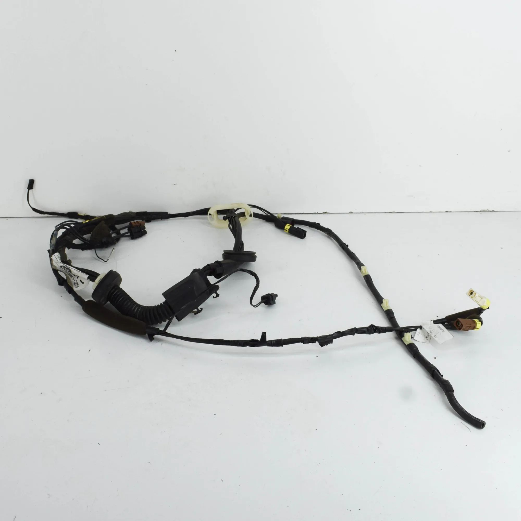 Land Rover Range Rover Evoque Tailgate wiring harness Tailgate wiring harness — LAND ROVER RANGE ROVE...