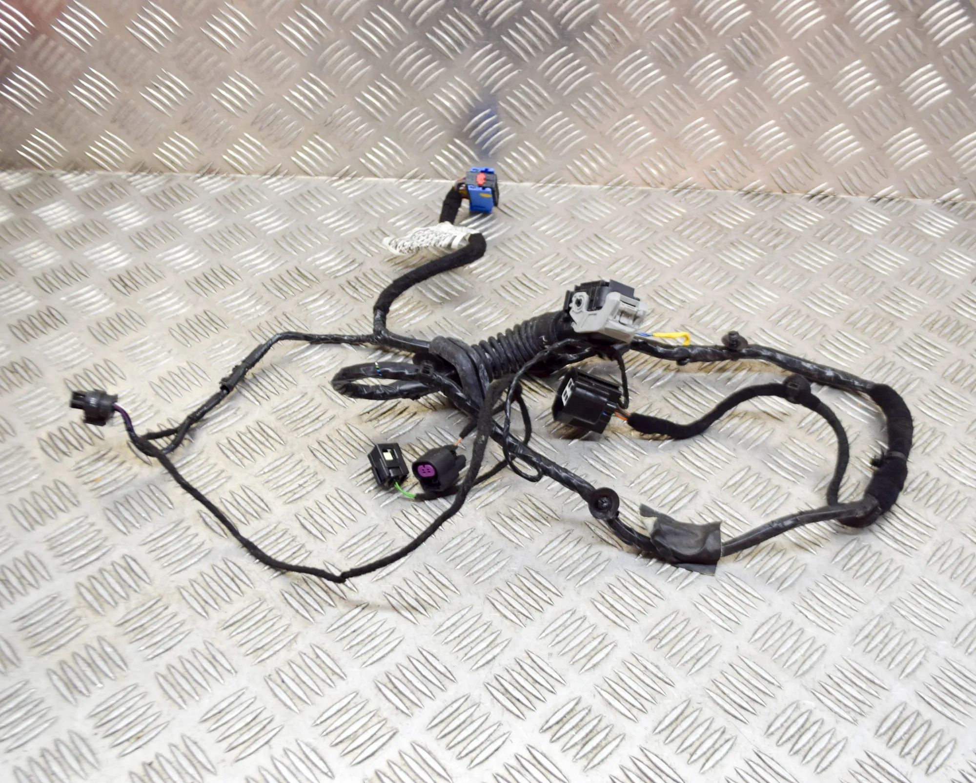 Maserati Quattroporte Door wiring — front left Door wiring — front left — MASERATI QUATTROPORT...