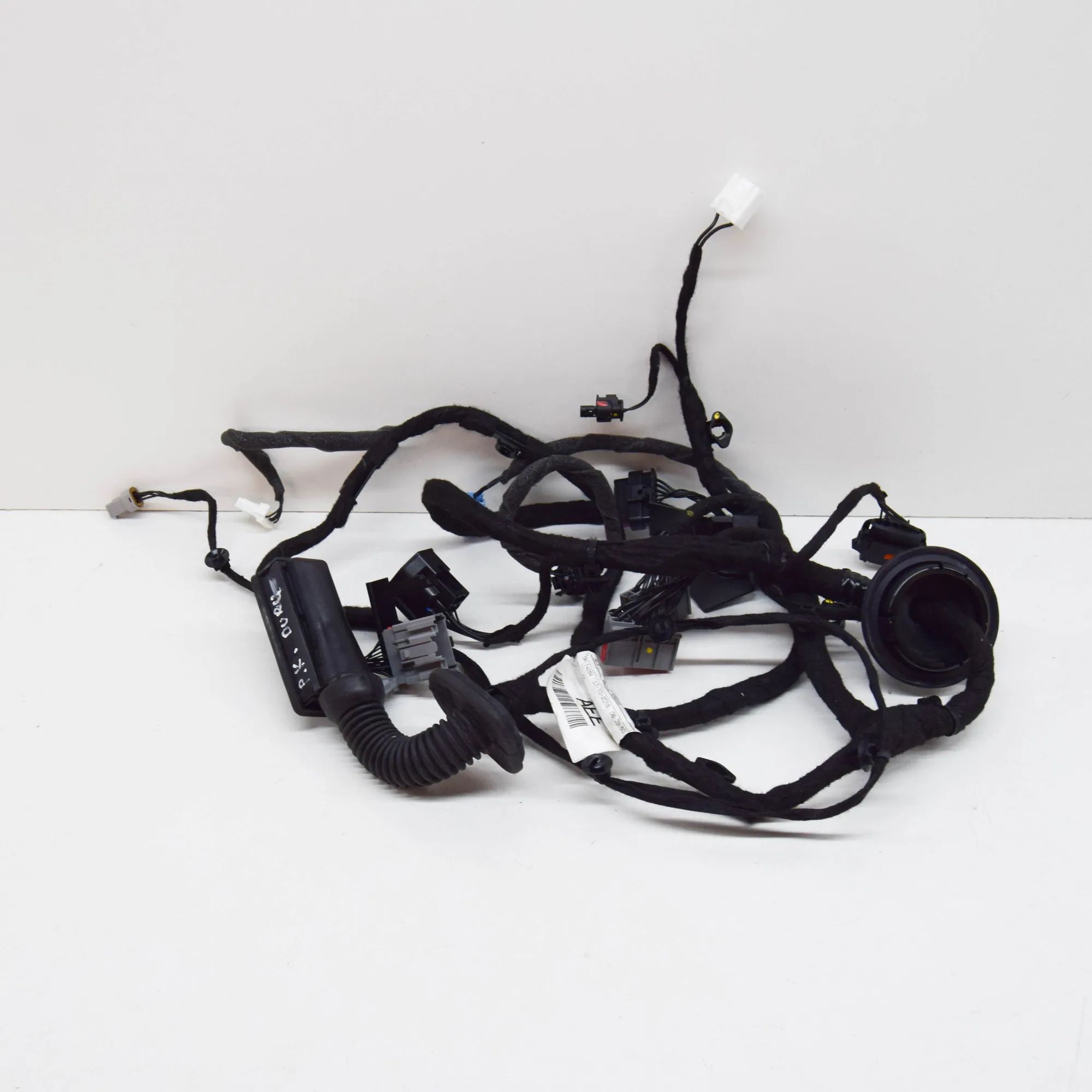 Jaguar E-Pace Door wiring — front left Door wiring — front left — JAGUAR E-PACE (X540)...