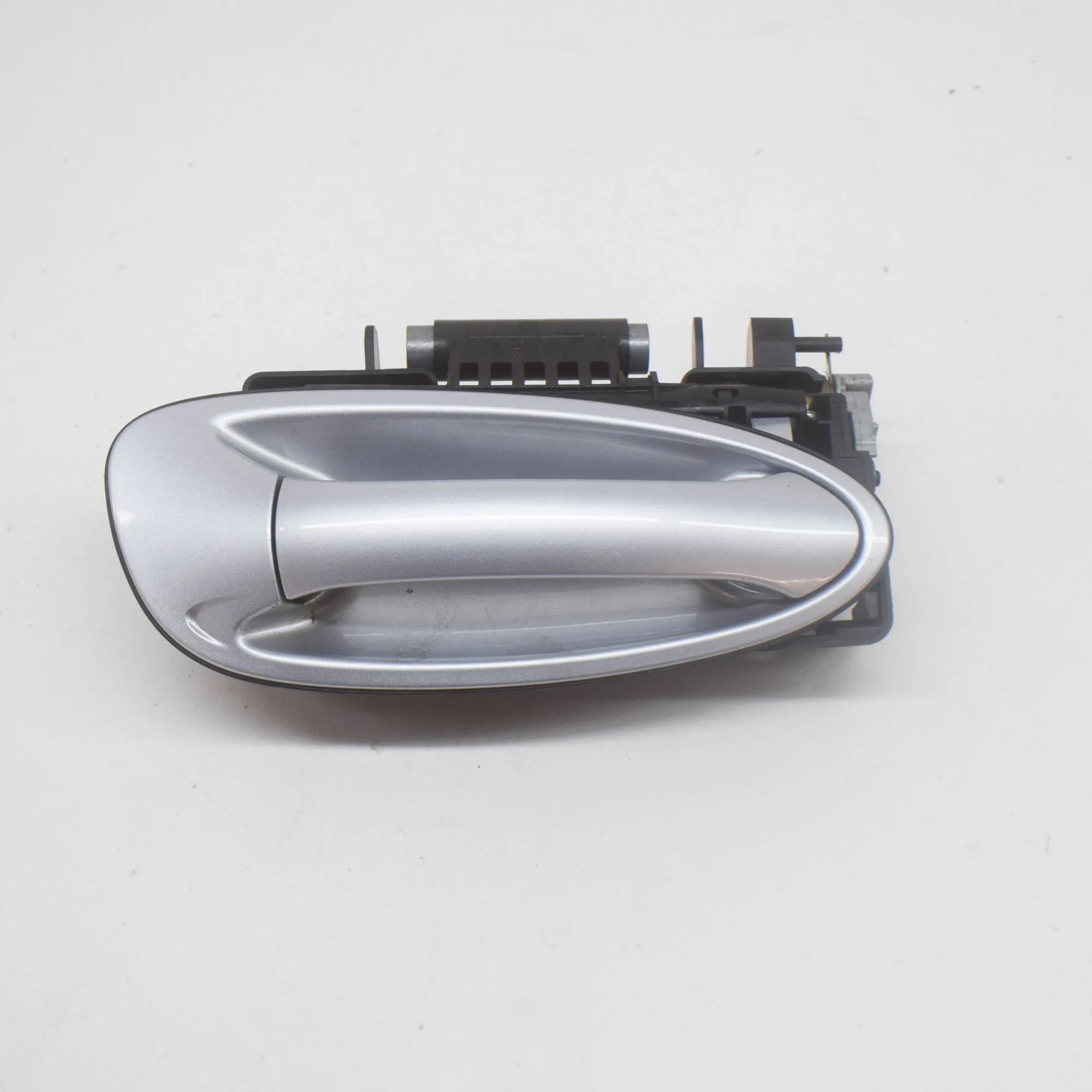 Porsche Panamera Exterior door handle — rear right Exterior door handle — rear right — PORSCHE PAN...