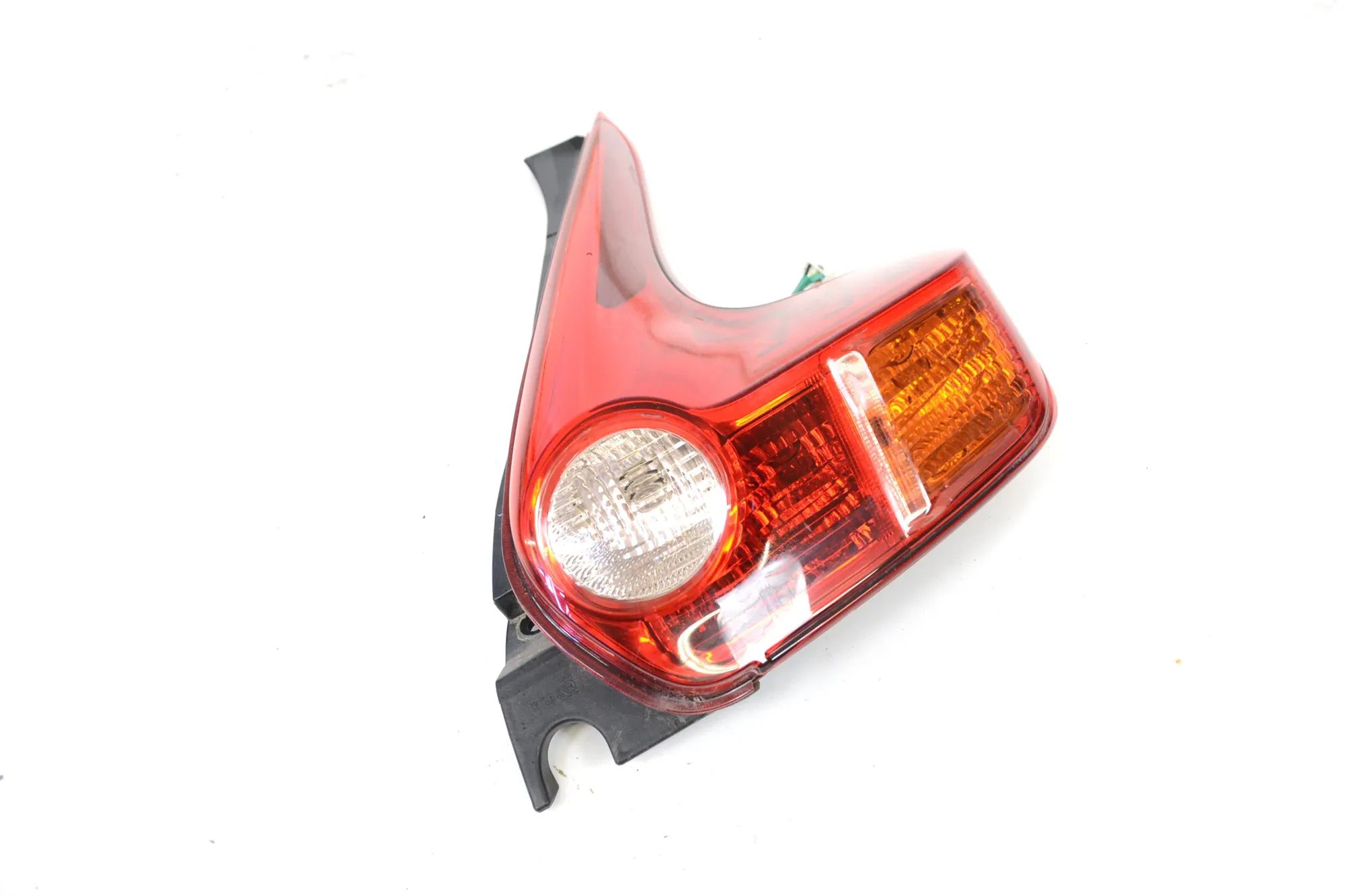 Nissan Juke Rear Right Tail Light Rear Right Tail Light — NISSAN JUKE (F15) (2010...