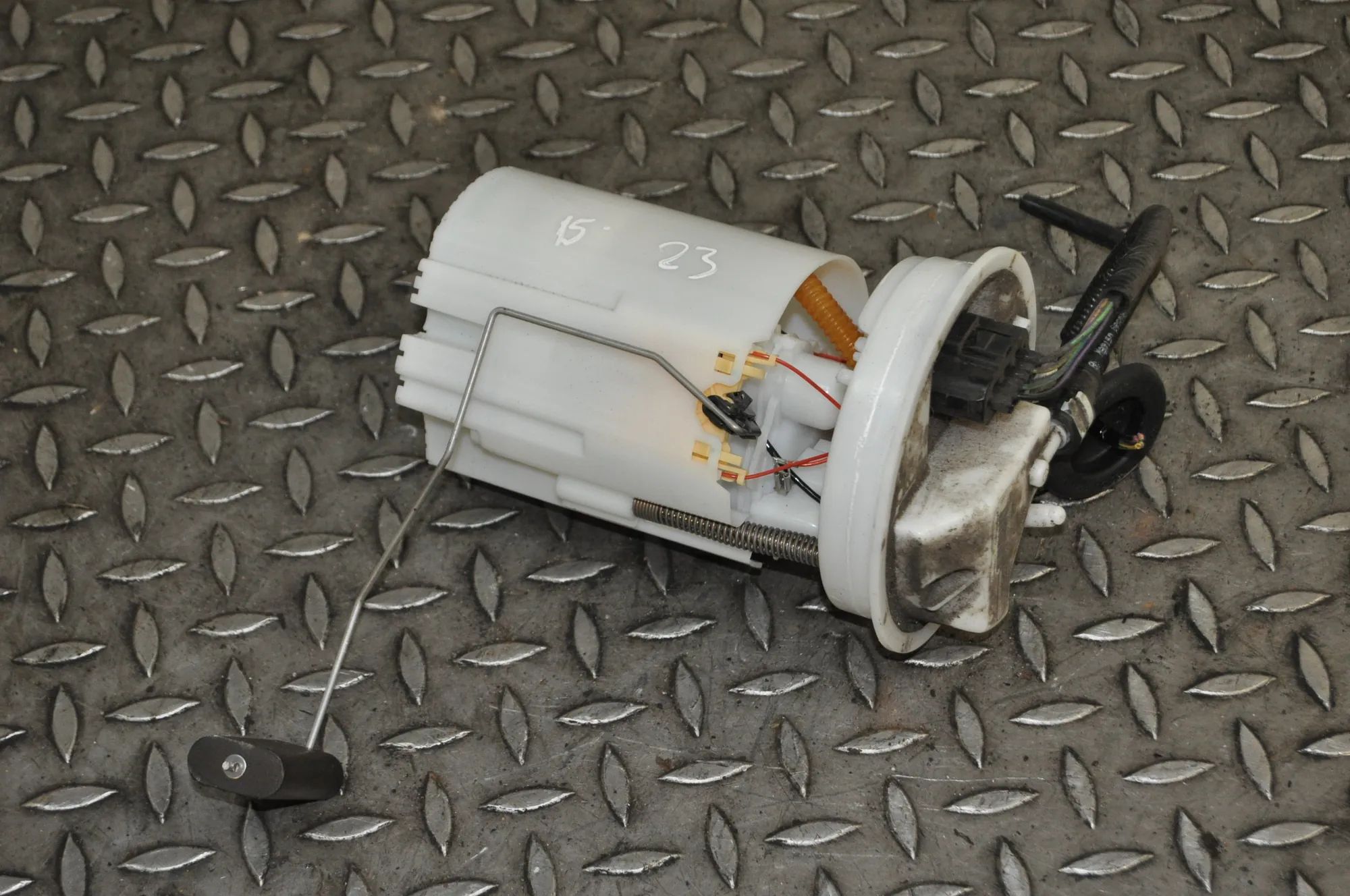 Ford Fiesta Fuel Tank Pump Fuel Tank Pump — FORD FIESTA (VI) (2008-...) — ...