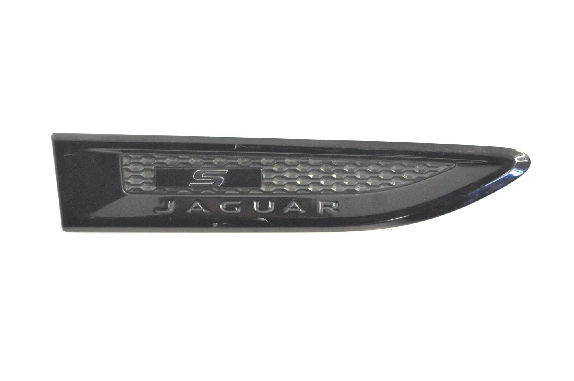 Jaguar E-Pace Fender moulding — front right Fender moulding — front right — JAGUAR E-PACE (...