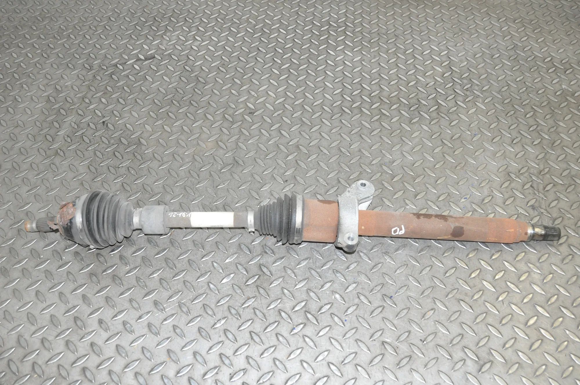 Mini Countryman, Paceman (R60 / R61) Front Right Driveshaft Front Right Driveshaft — MINI COUNTRYMAN (R60) ...
