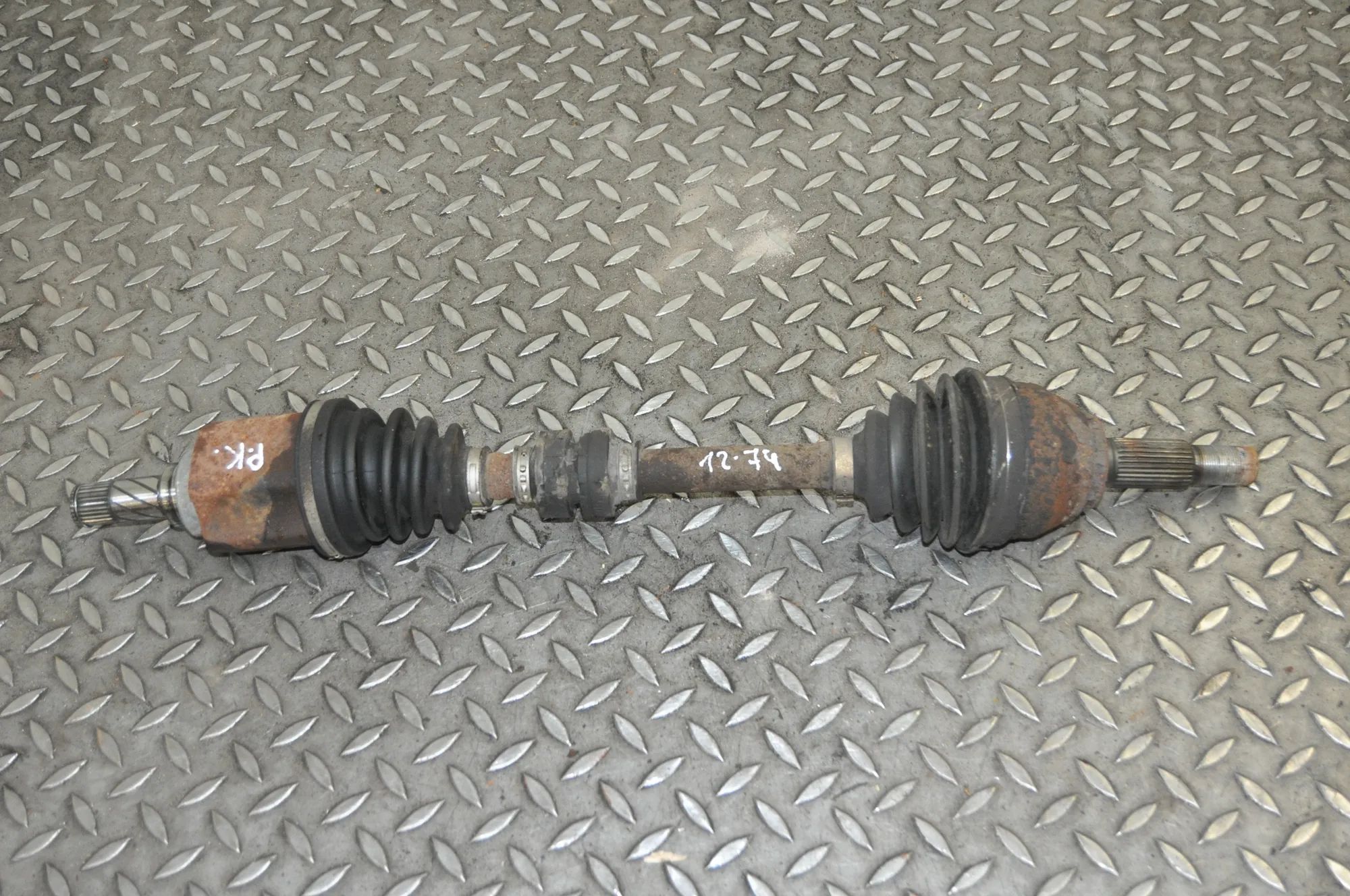 Nissan Juke Front Left Driveshaft Front Left Driveshaft — NISSAN JUKE (F15) (2010...