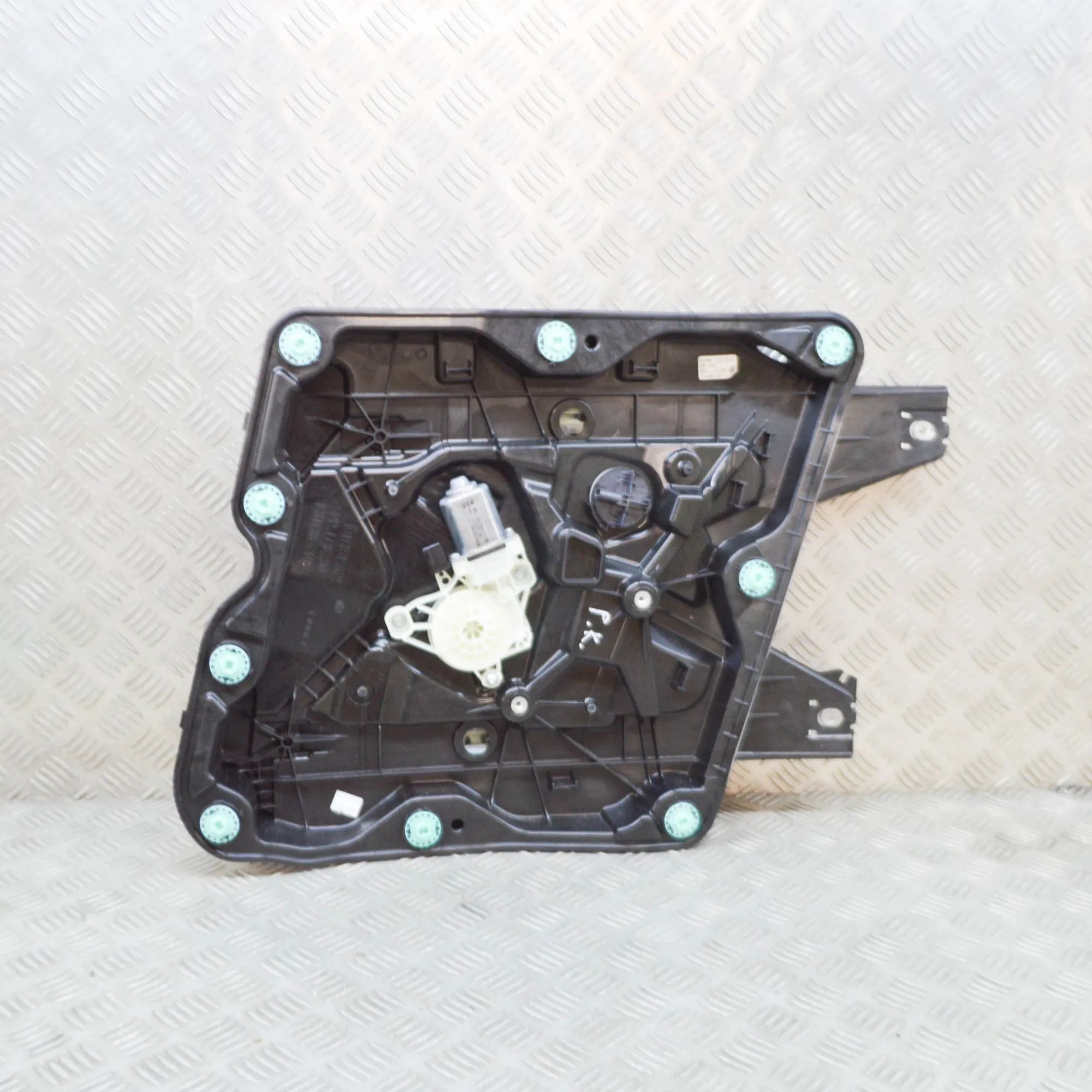 Audi Q4 e-tron Front Left Door Window Regulator Front Left Door Window Regulator — AUDI Q4 (Spo...