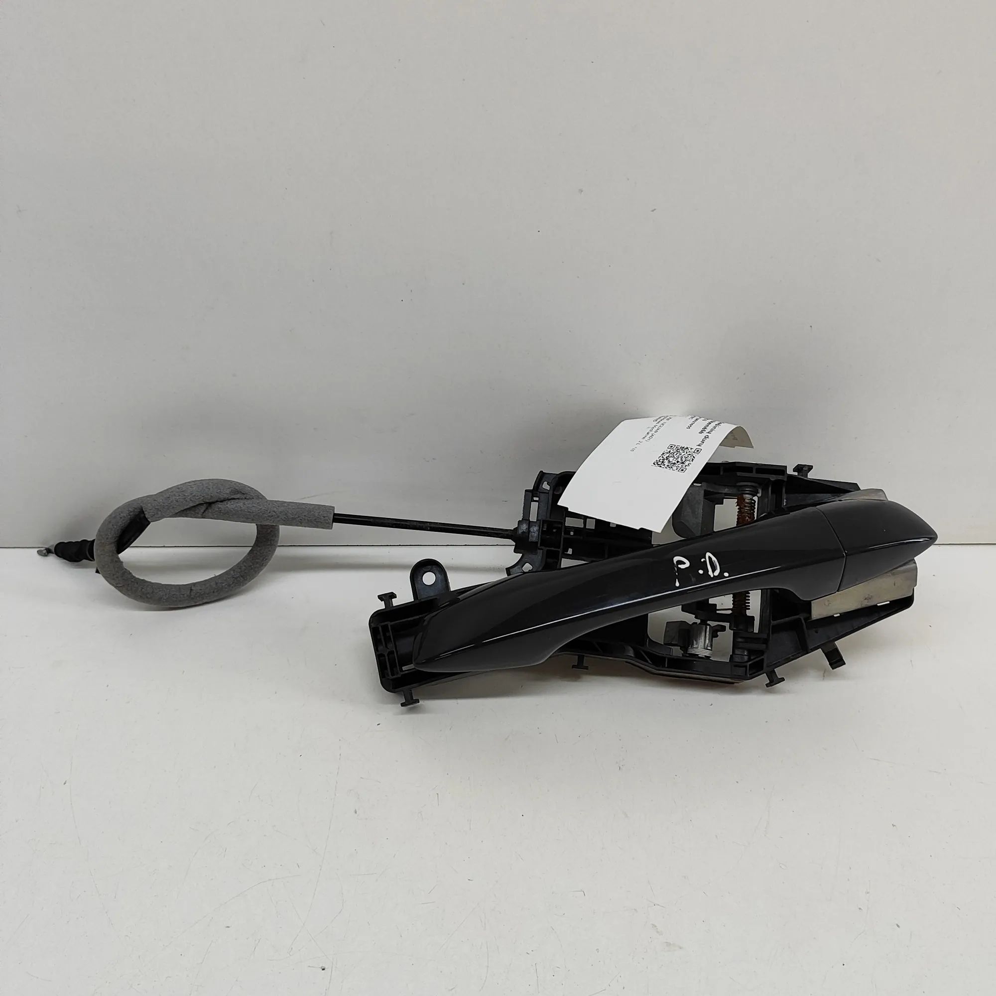 Volkswagen Tiguan Exterior door handle — front right Exterior door handle — front right — VW TIGUAN ...