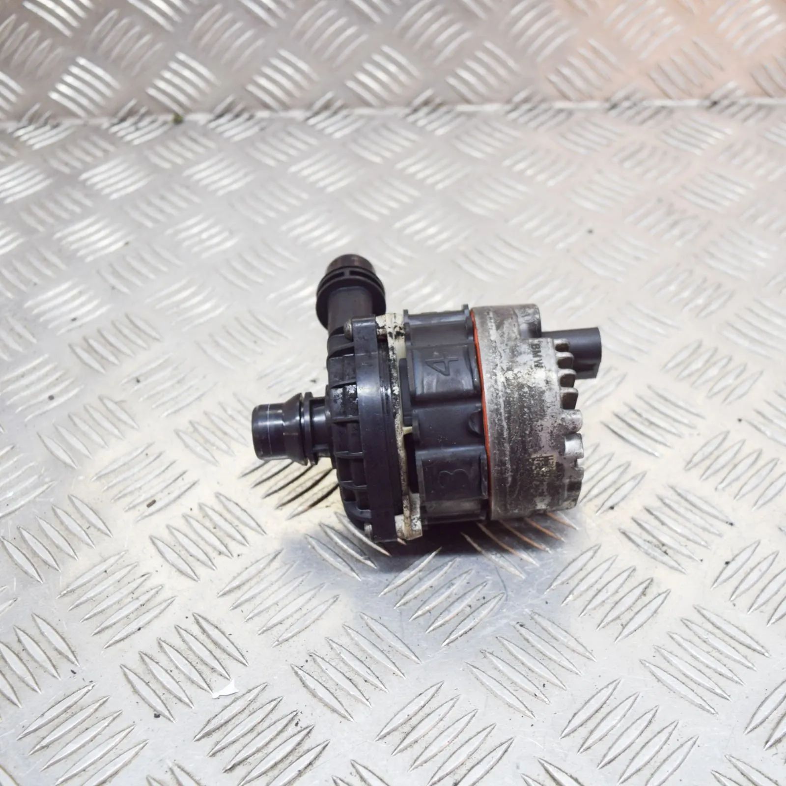 BMW X3 (E83) Auxiliary Water Pump Auxiliary Water Pump — BMW X3 (F25) (2010-2017)...