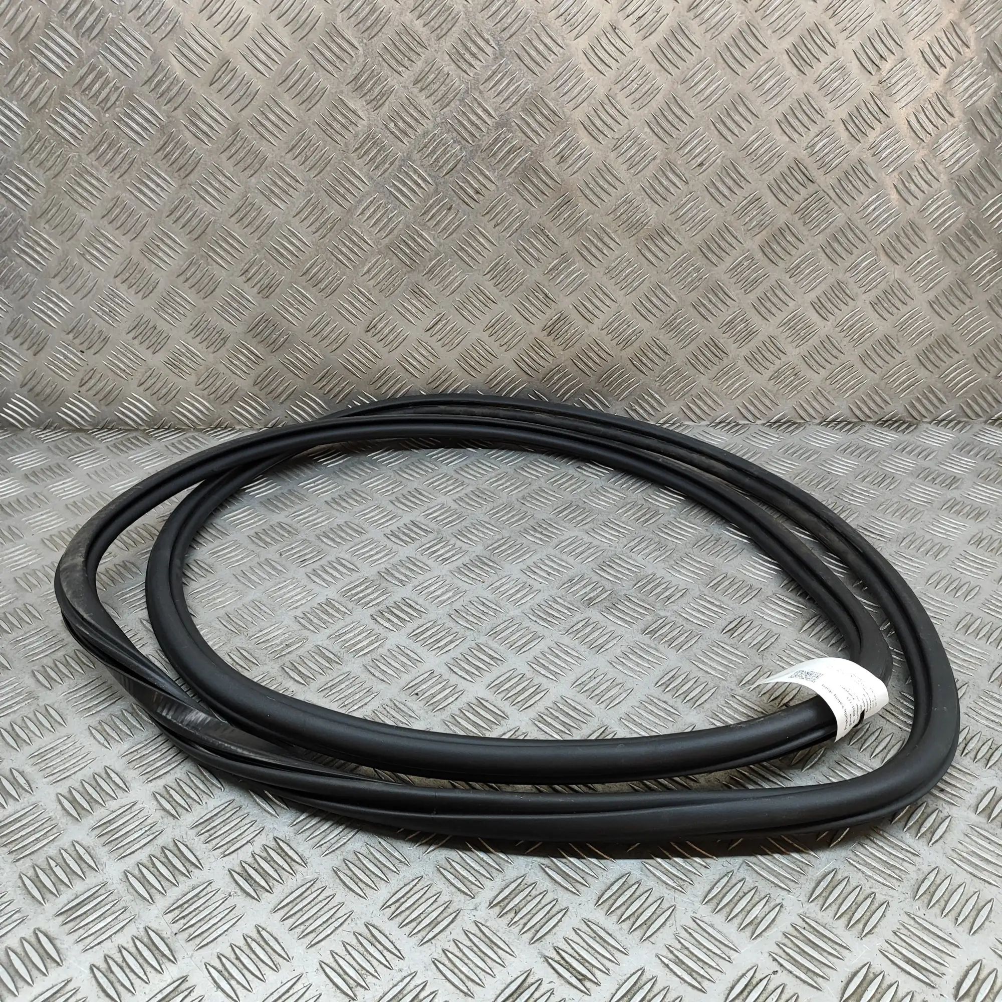 Audi e-tron Door rubber seal — front left Door rubber seal — front left — AUDI E-TRON (GE...