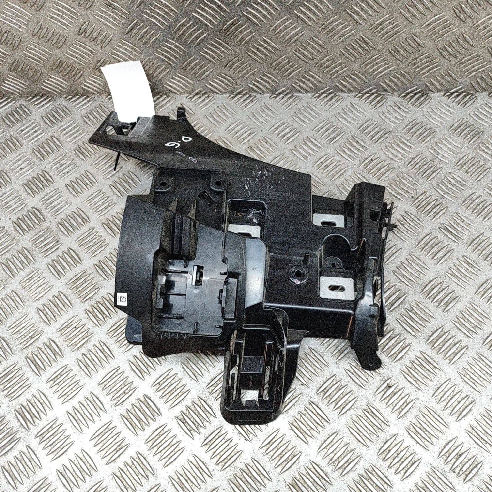 Mercedes-Benz GLC (X253) Rear Right Bumper Bracket