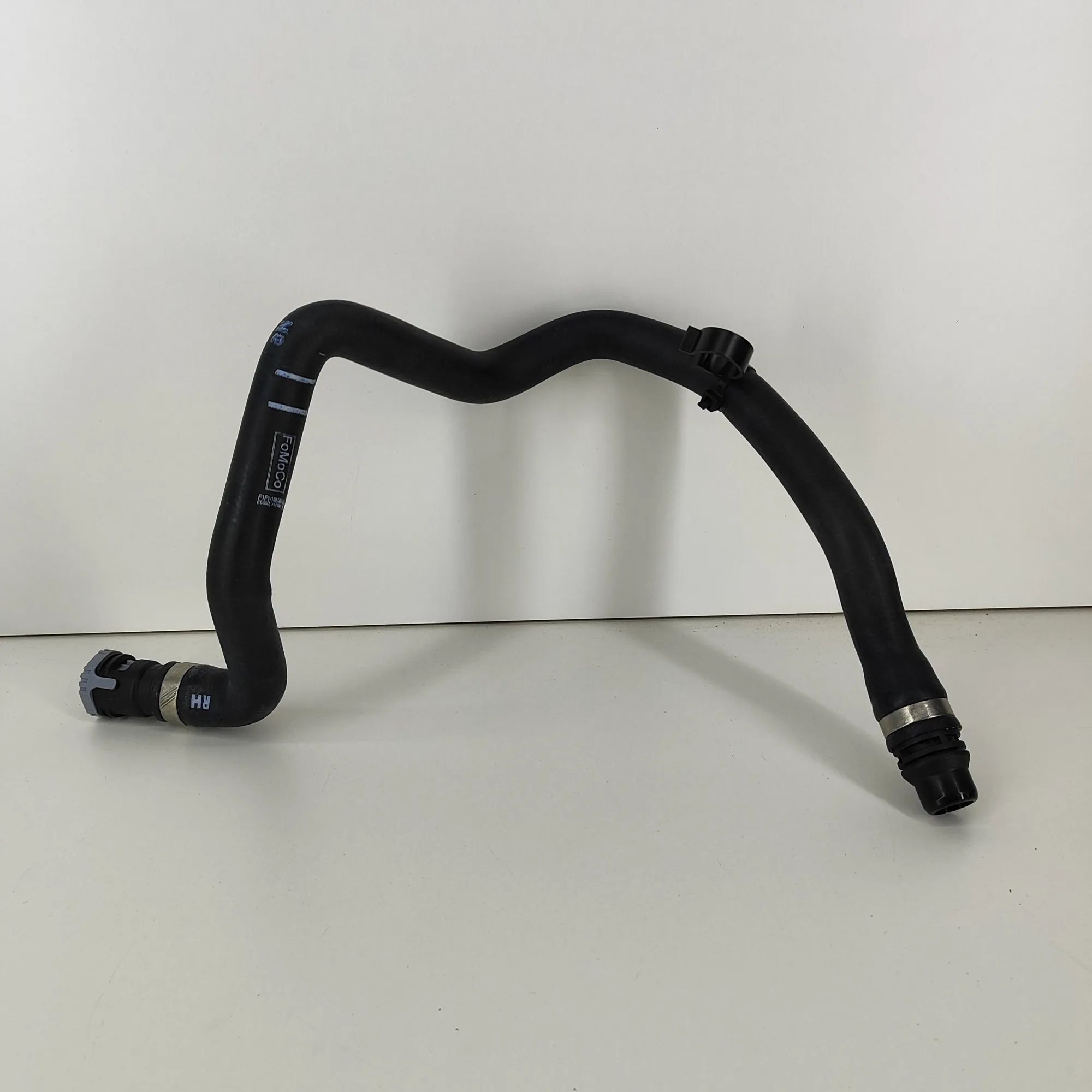 Ford Kuga Coolant hose Coolant hose — FORD KUGA (I) (2008-2012) — F1F1...