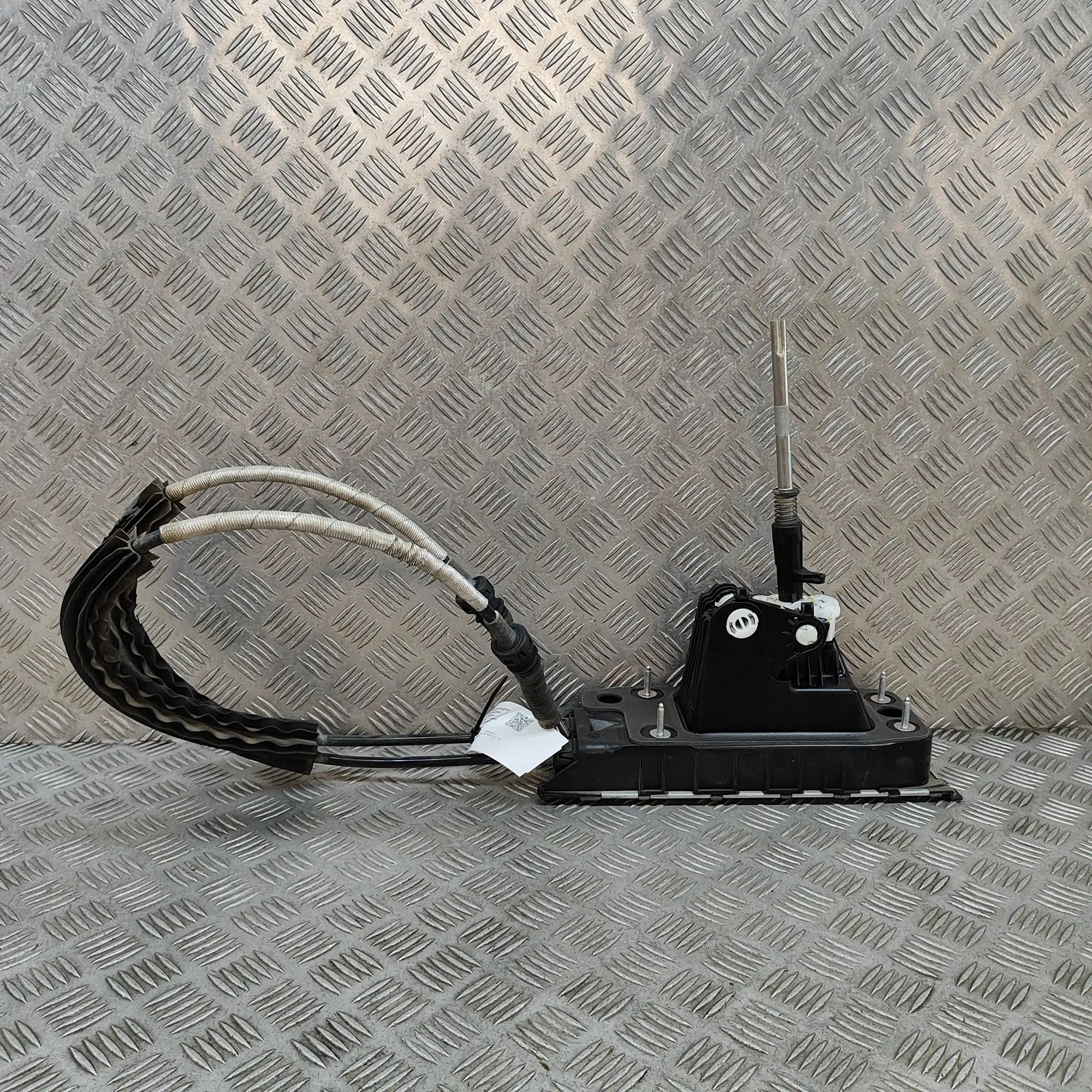 Volkswagen Tiguan Gear Shifting Mechanism Gear Shifting Mechanism — VW TIGUAN (AD1) (2016...