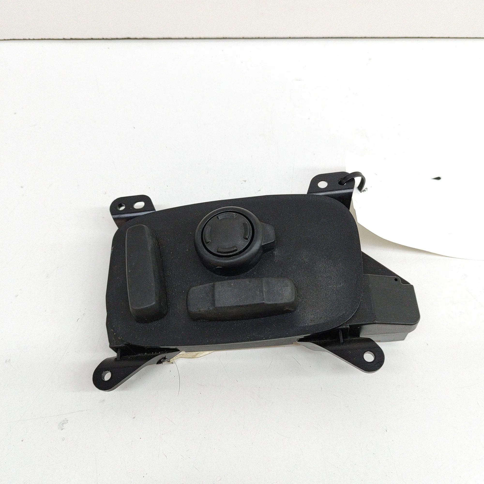 Land Rover Range Rover Sport (L494) Right Seat Control Buttons Right Seat Control Buttons — LAND ROVER RANGE R...