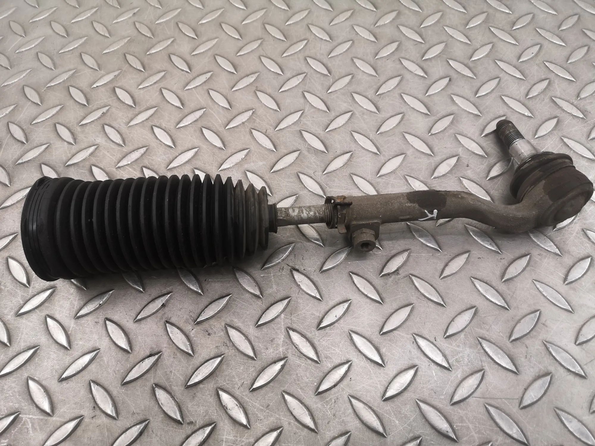 BMW 2 (F22 / F23) Steering tie rod — left Steering tie rod — left — BMW 2 SERIES COUPE (F...